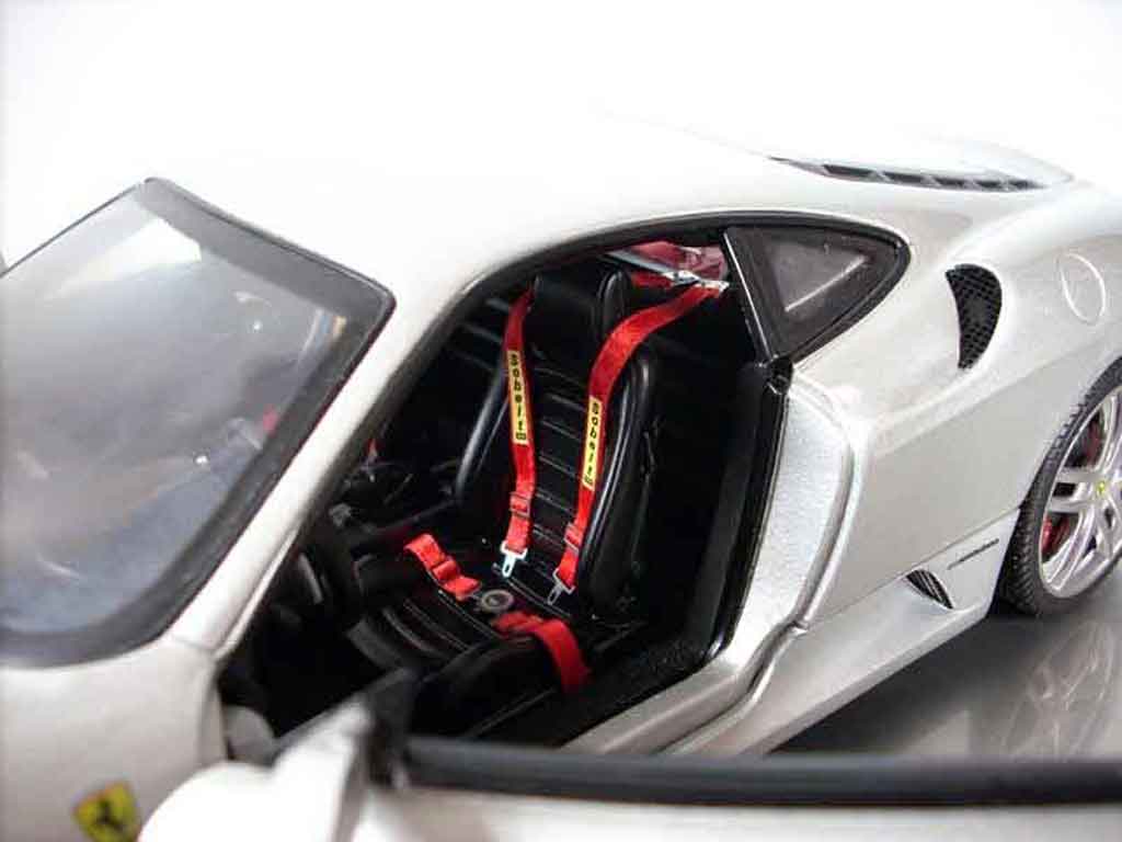 Ferrari F430 Coupe grijs 1/18 Hot Wheels