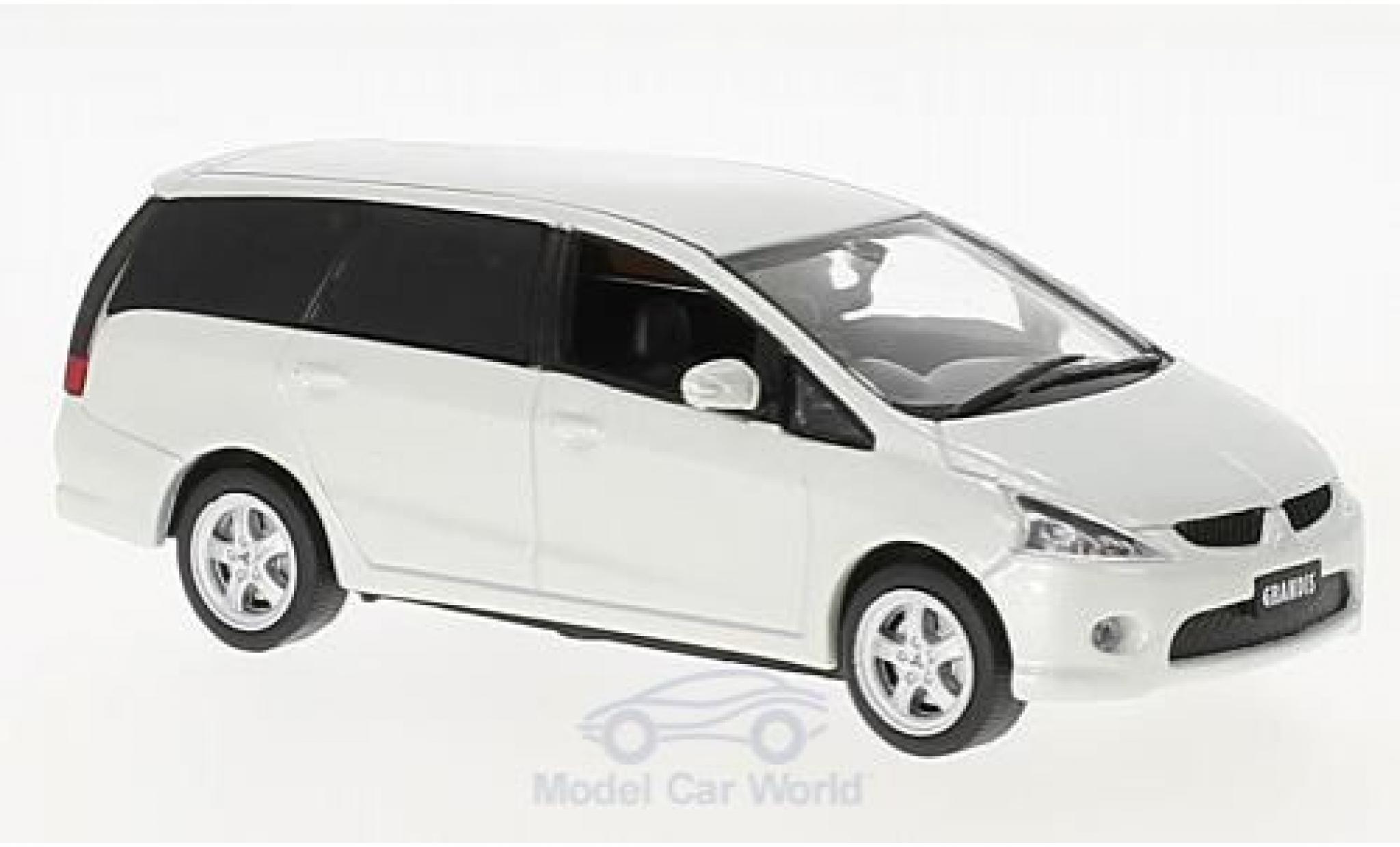 Mitsubishi Grandis 1/43 First 43 Models metallic wit RHD 2003 modelauto