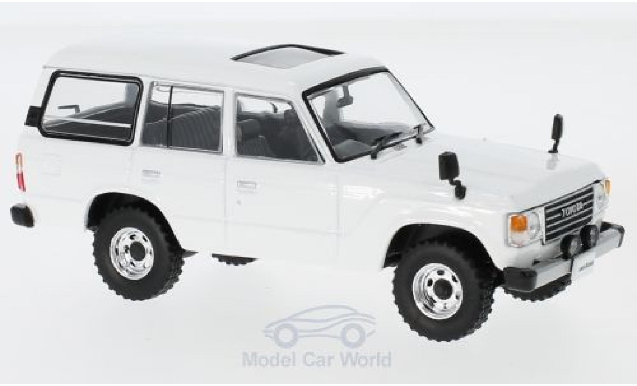 Toyota Land Cruiser 1/43 First 43 Models LC60 wit RHD 1982 modelauto