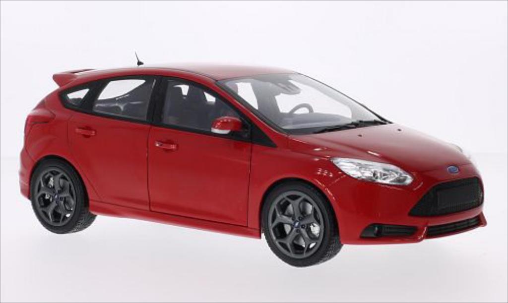 Ford Focus 1/18 Minichamps MkIII ST rood 2011 modelauto