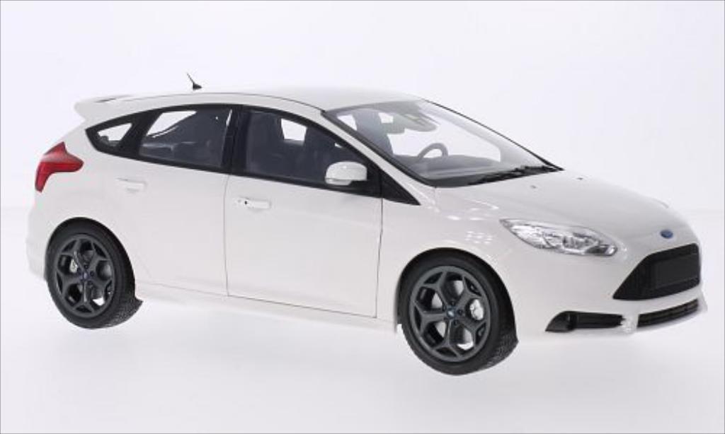Ford Focus 1/18 Minichamps MkIII ST wit 2011 modelauto