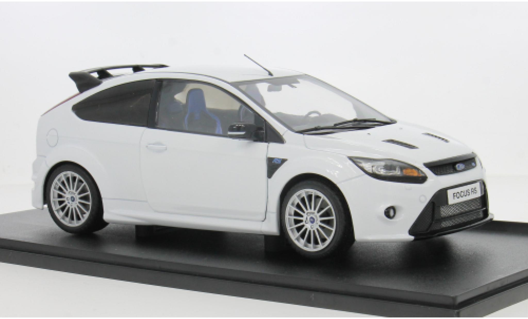 Ford Focus 1/18 Solido RS MK2 Pack RS Plus wit 1:18 modelauto