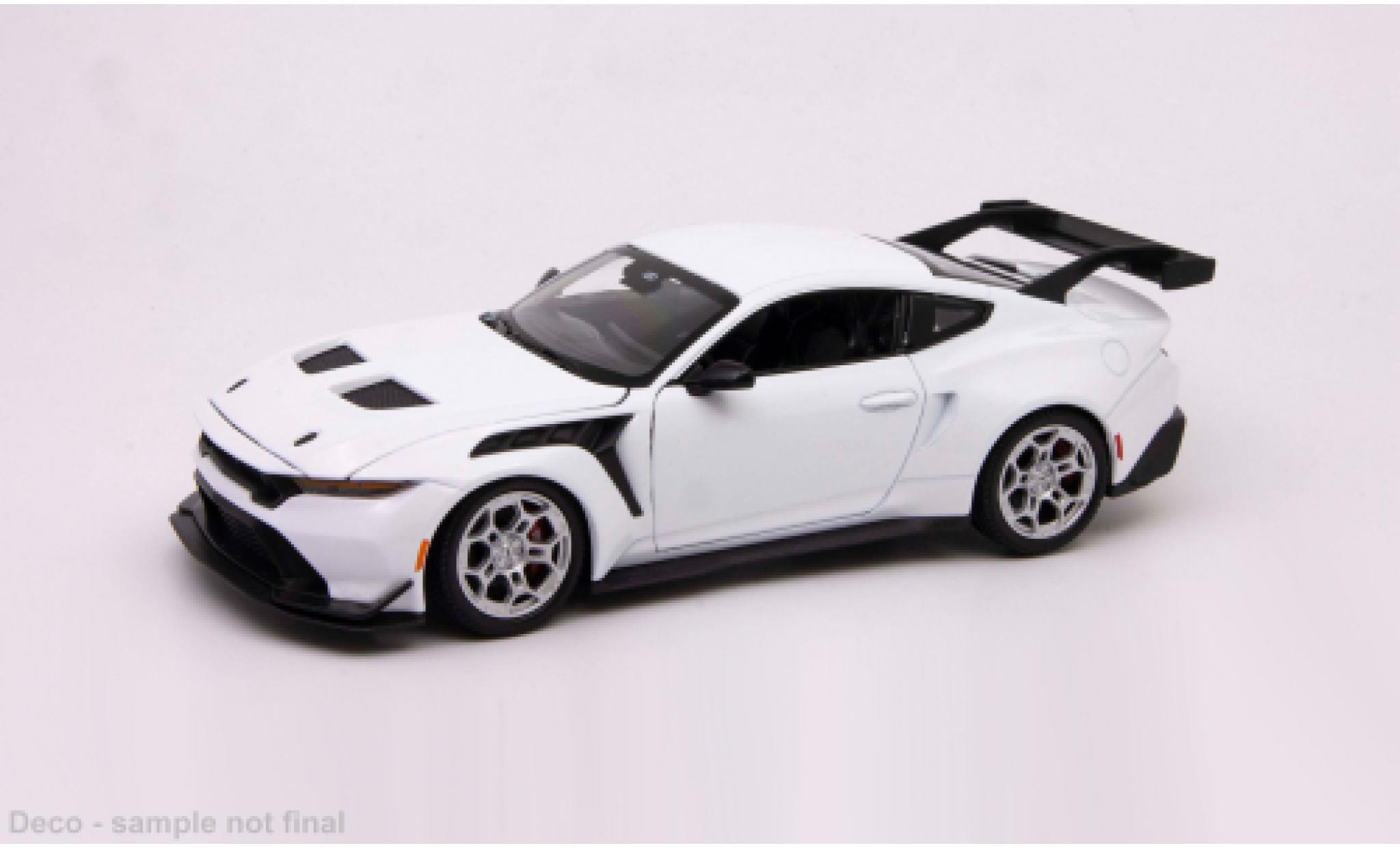 Ford Mustang 1/24 Welly GTD wit 1:24 modelauto