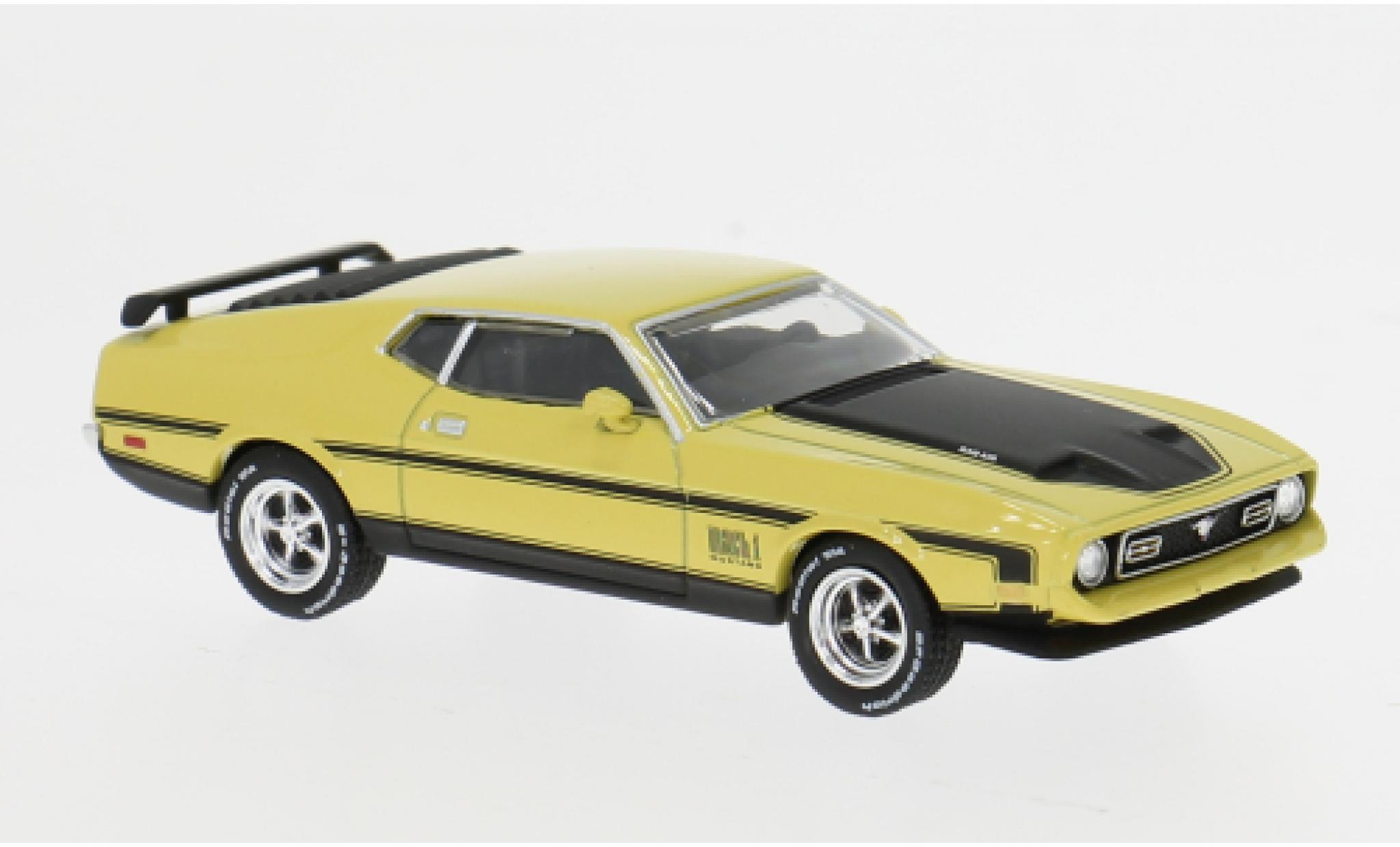 Ford Mustang 1/64 Mini GT Mach 1 geel/zwart 1971 1:64 modelauto