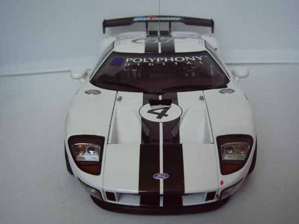 Ford GT GTE lm spec race car # 4 1/18 Autoart