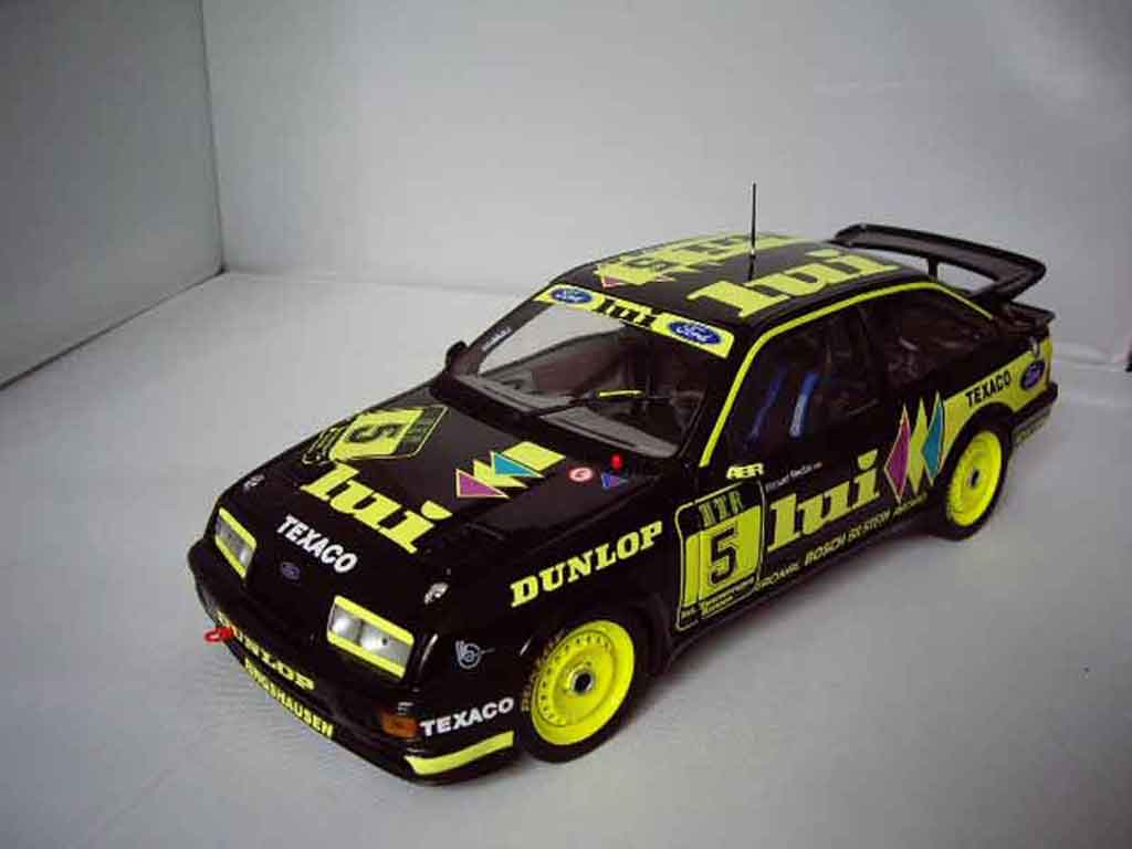 Ford Sierra RS 500 dtm 88 reuter 1/18 Minichamps