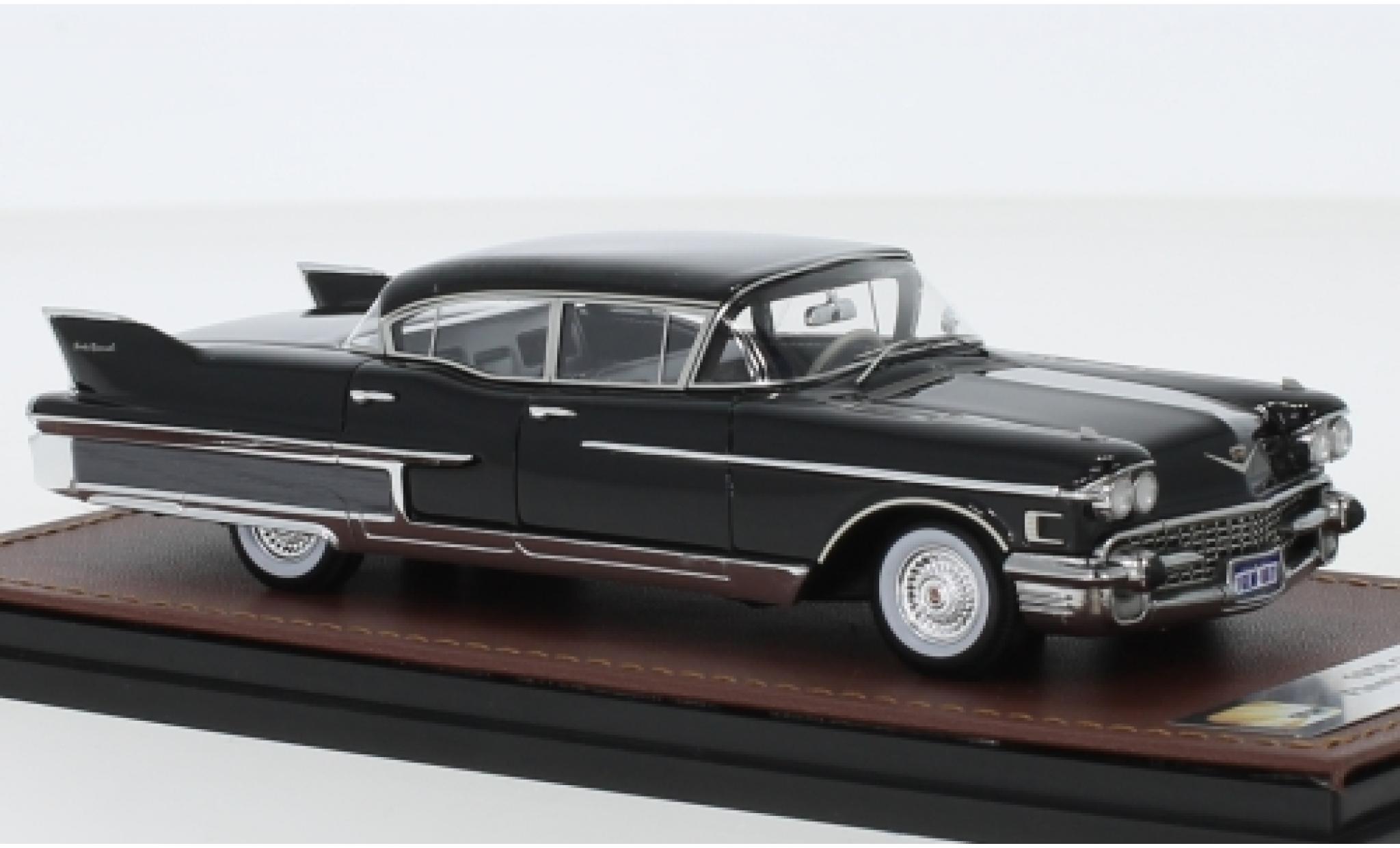 Cadillac Fleetwood 1/43 GLM 60 Special zwart 1958 modelauto