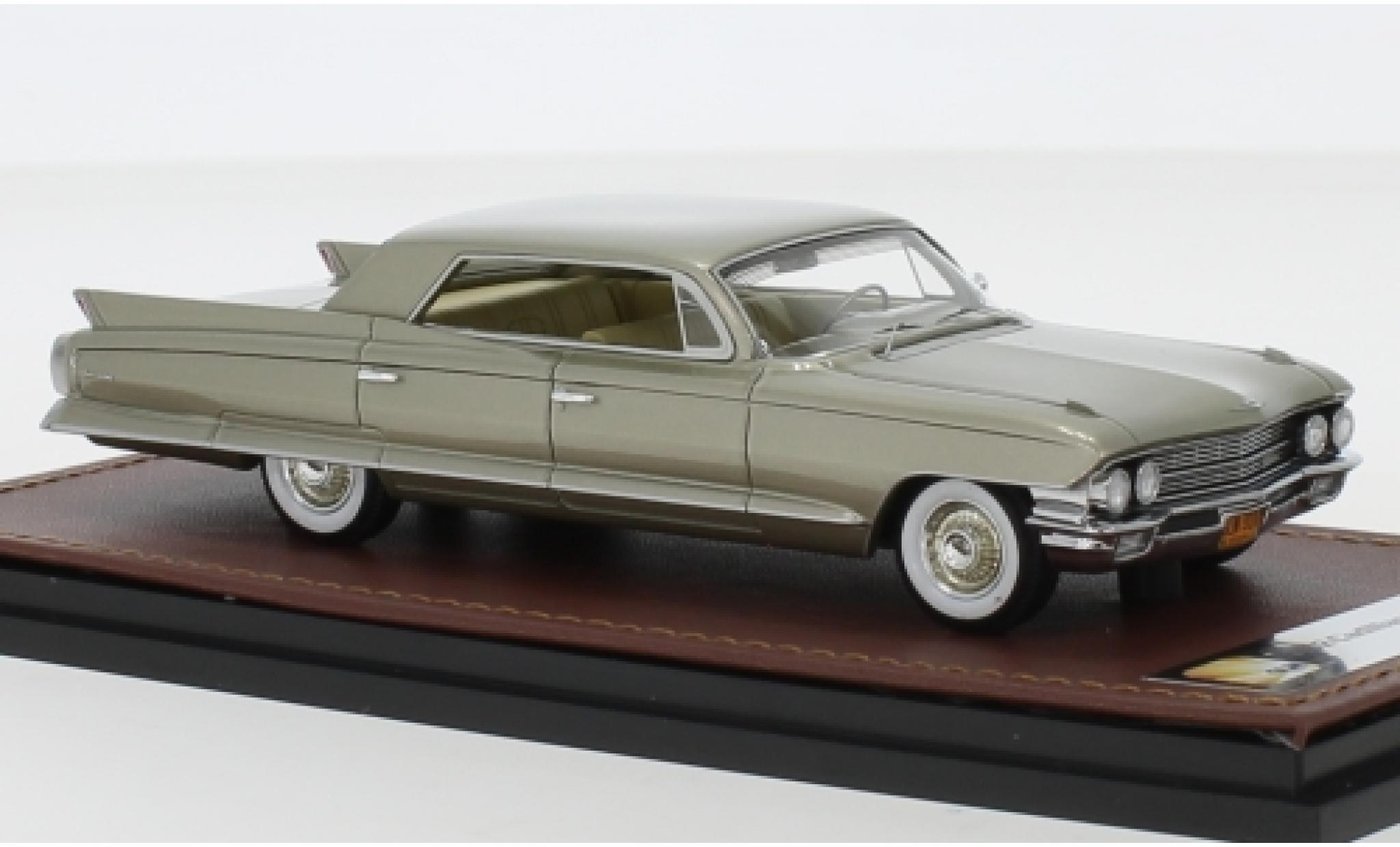 Cadillac Sedan 1/43 GLM DeVille gold 1962 modelauto