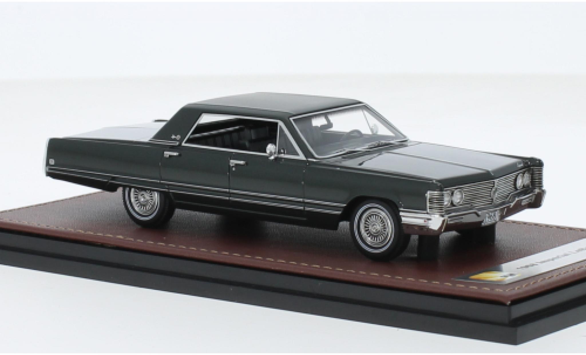 Chrysler Imperial 1/43 GLM LeBaron metallic groen fonc&eacute; 1968 modelauto