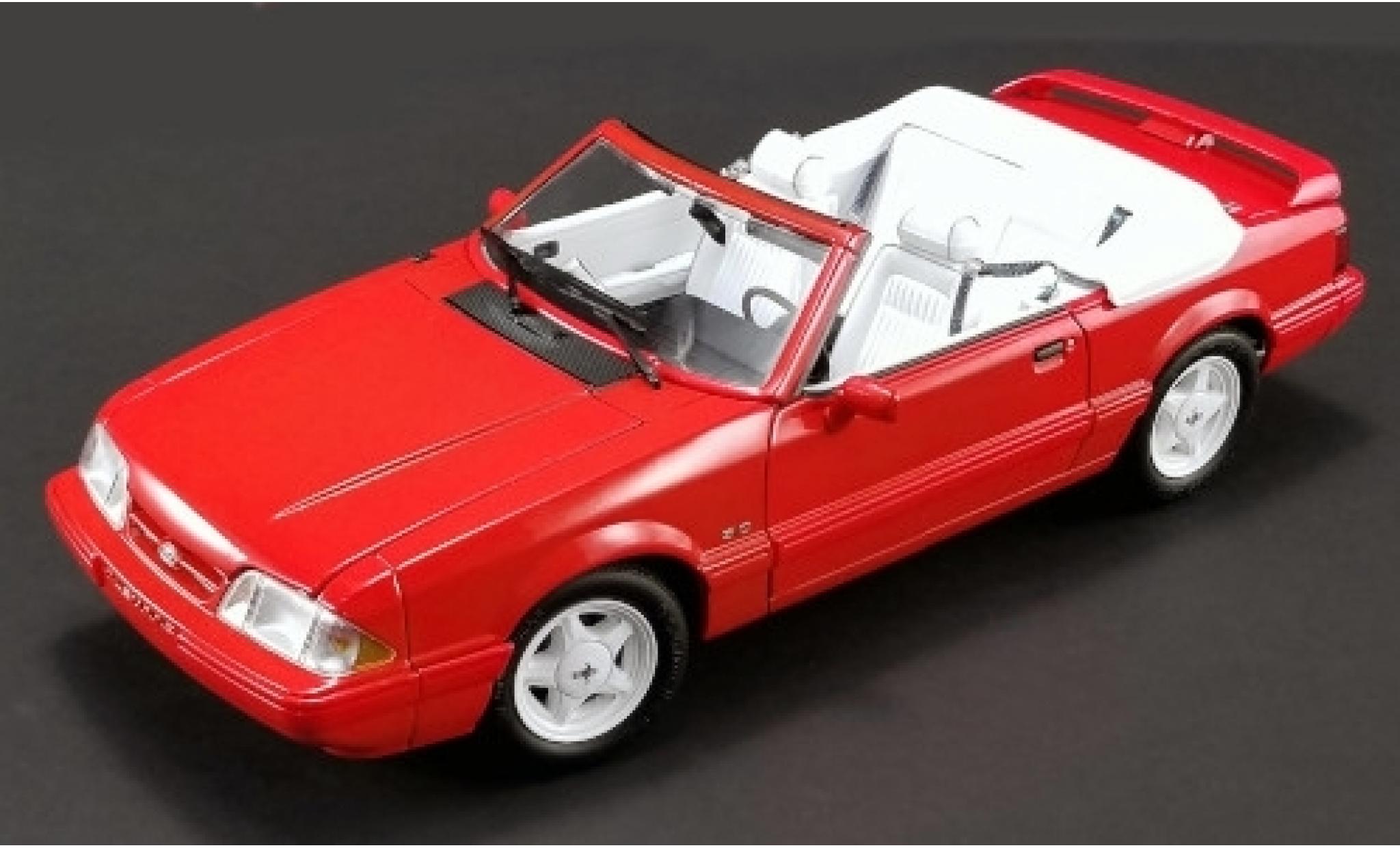 Ford Mustang 1/18 GMP LX 5.0L Cabriolet Feature Car rood 1992 Softtop liegt bei modelauto