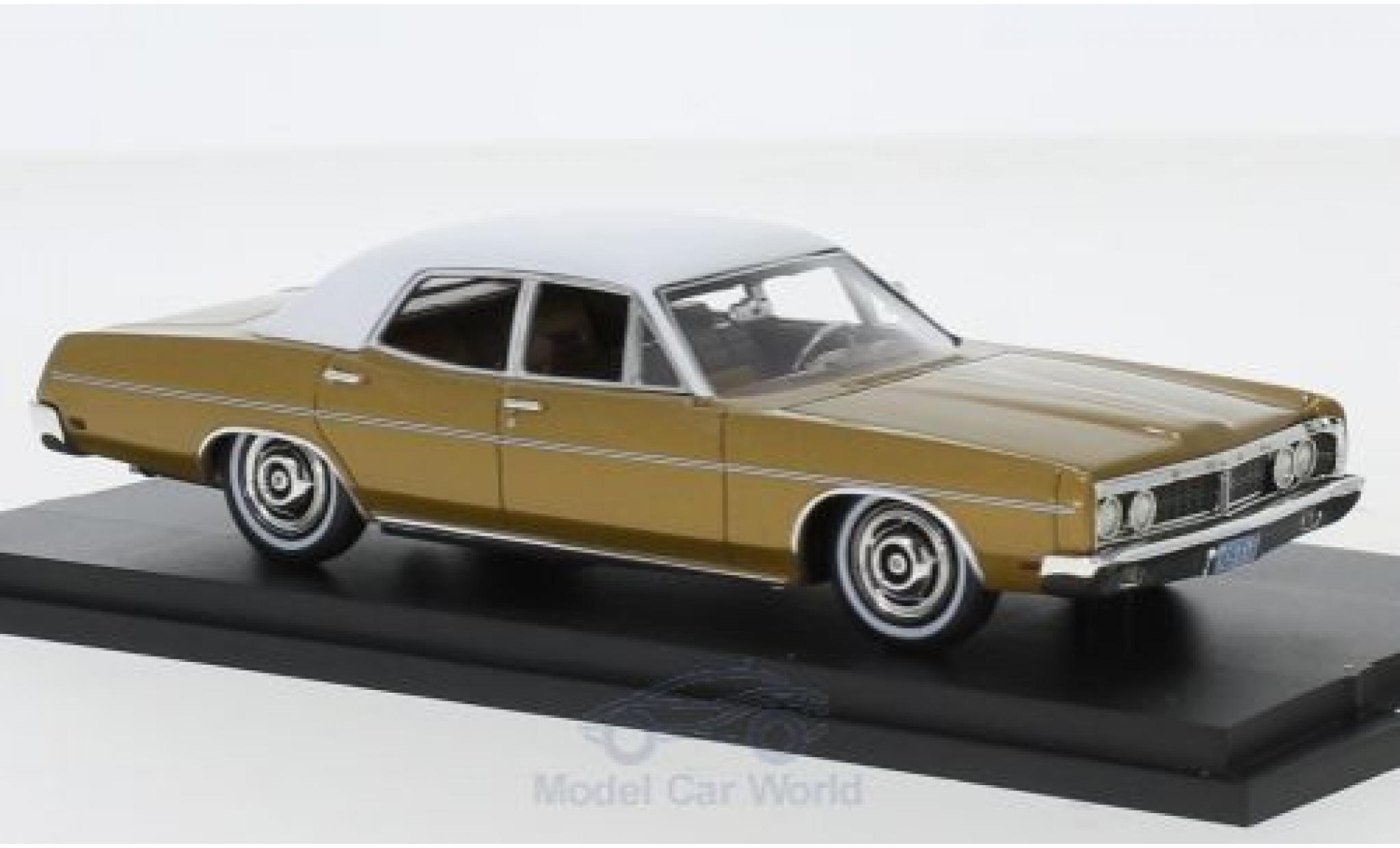 Ford Galaxy 1/43 Goldvarg Collections Galaxie metallic beige/wit 1970 modelauto