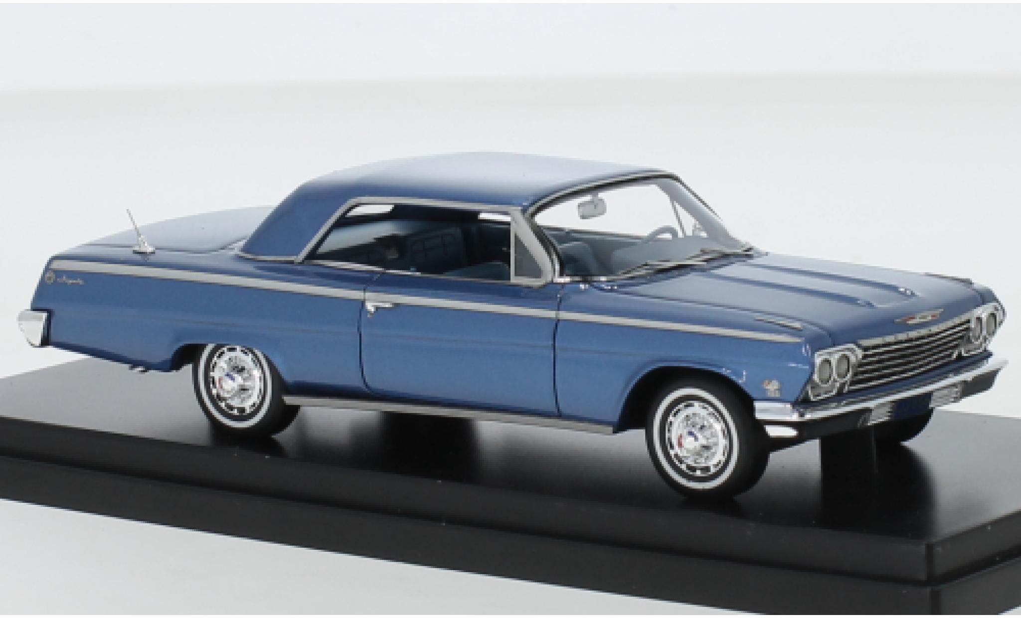 Chevrolet Impala 1/43 Goldvarg Collections SS Hardtop metallic blauw 1962 modelauto