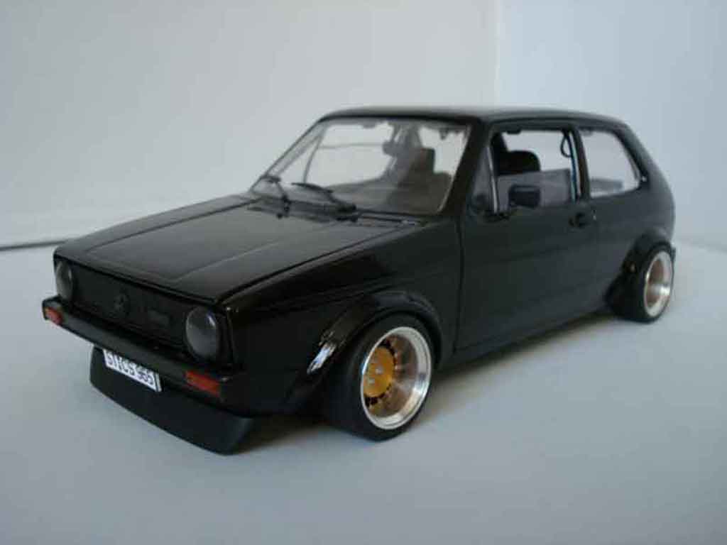 Volkswagen Golf GTI German Look jantes bords larges 1/18 Solido