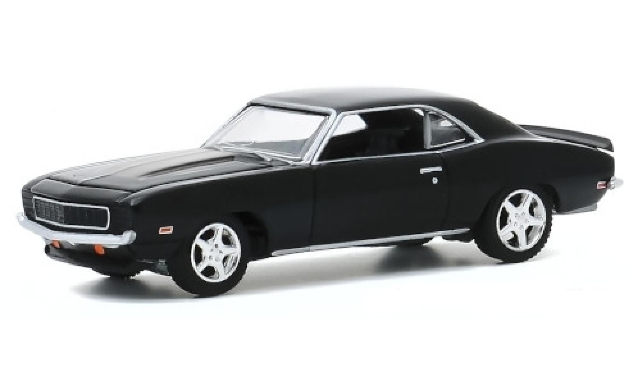 Chevrolet Camaro 1/64 Greenlight Tux zwart 1969 modelauto