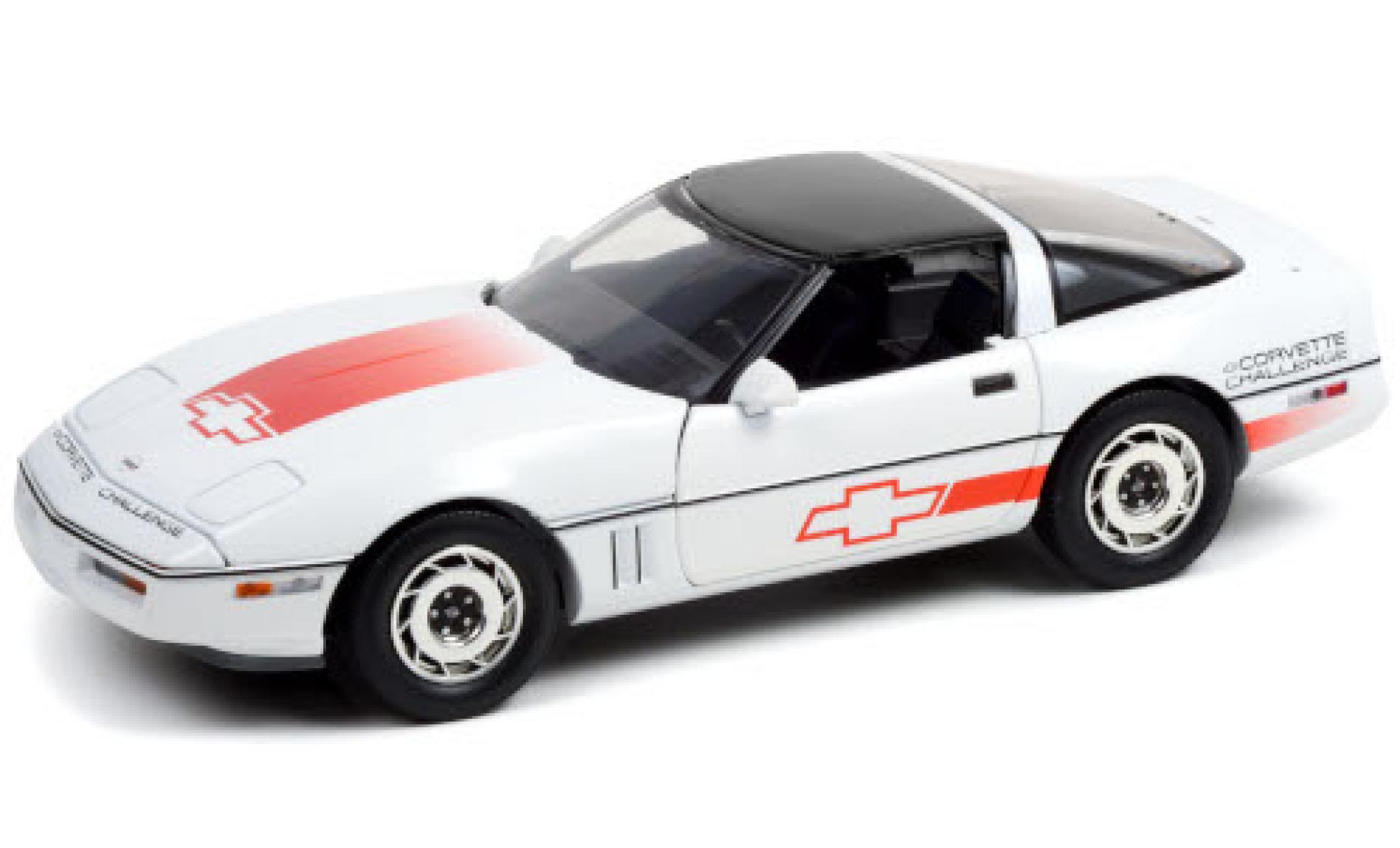 Chevrolet Corvette 1/18 Greenlight (C4) wit/Dekor Challenge 1988 Dach abnehmbar modelauto