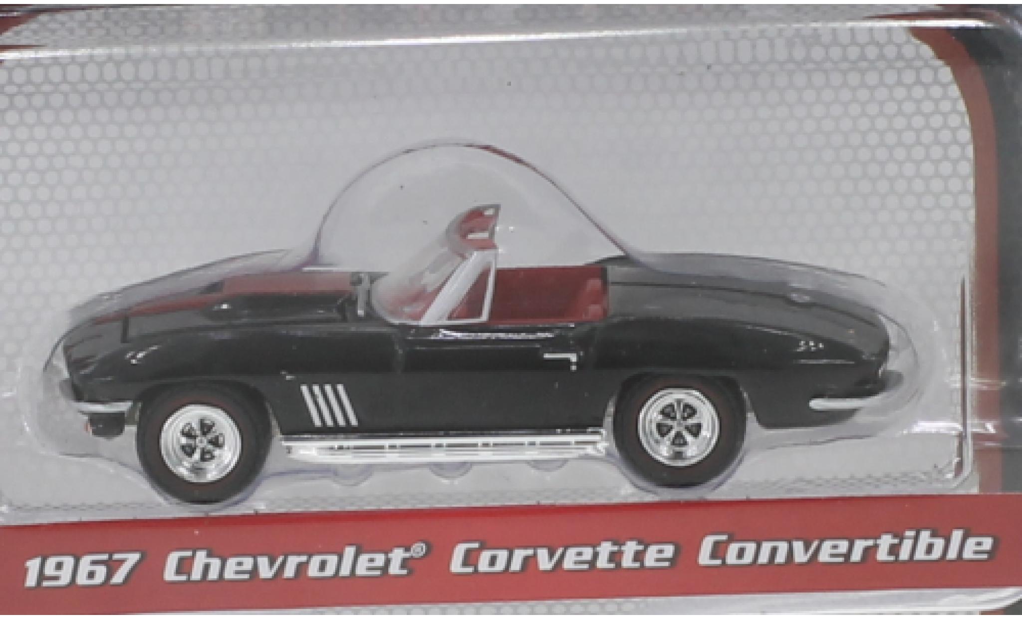 Chevrolet Corvette 1/64 Greenlight Cabriolet zwart/rood 1967 modelauto