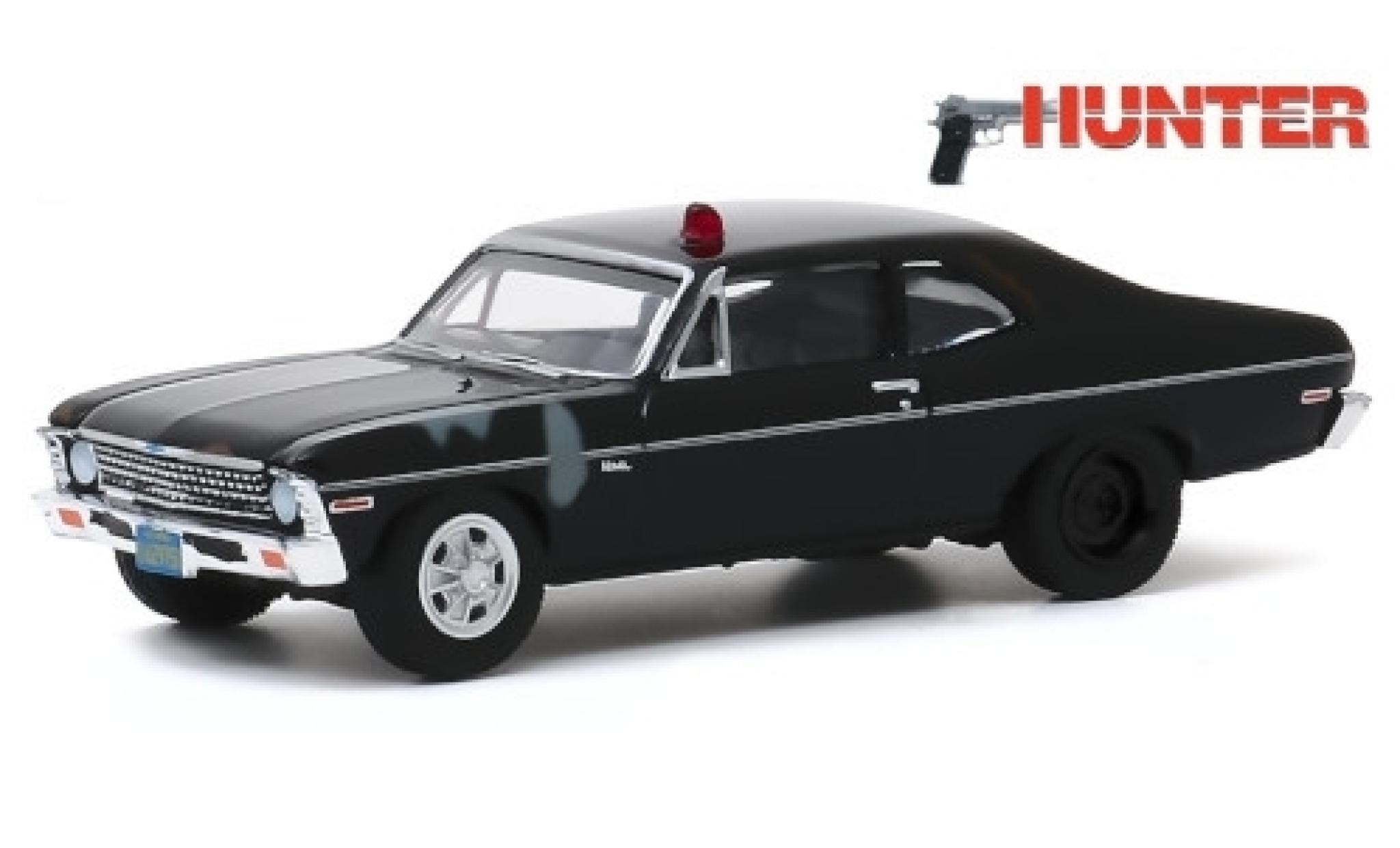 Chevrolet Nova 1/64 Greenlight matt-zwart 1969 Hunter (TV Serie) avec traces d modelauto