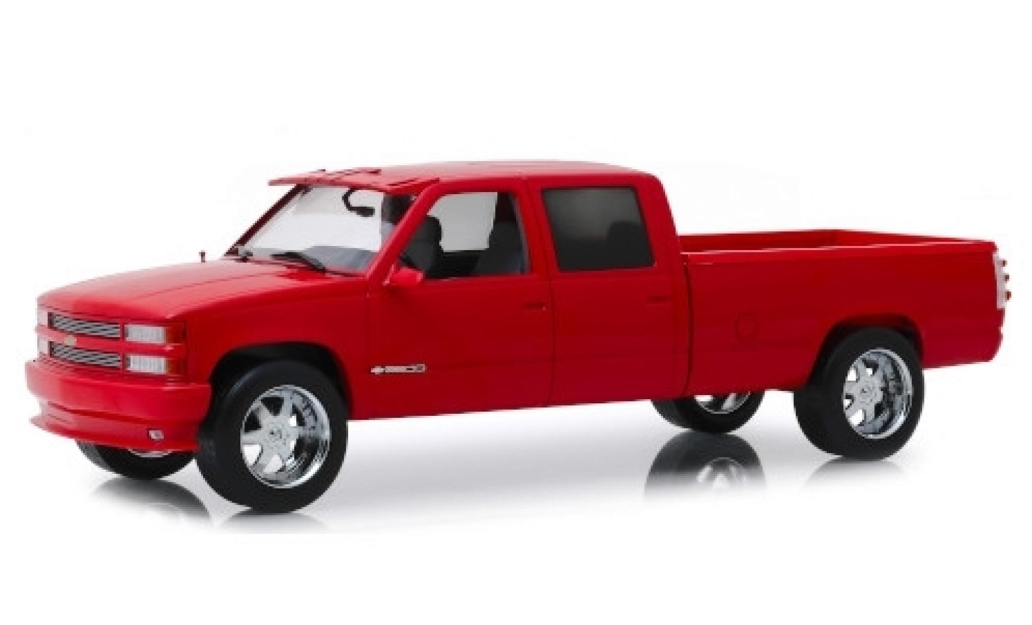 Chevrolet Silverado 1/18 Greenlight 3500 Crew Cab Custom rood 1997 modelauto