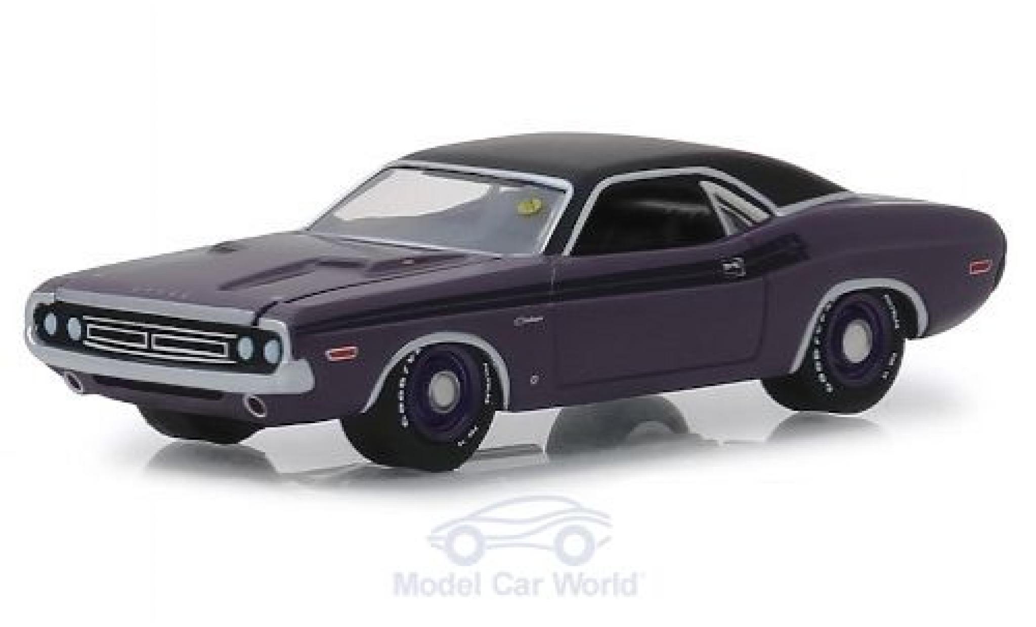 Dodge Challenger 1/64 Greenlight R/T Hemi metallic paarsee/zwart 1971 modelauto
