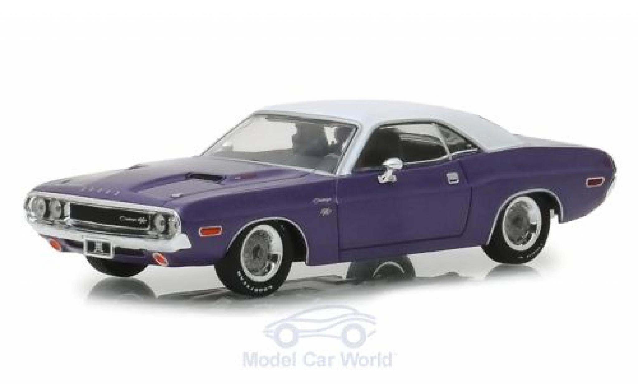 Dodge Challenger 1/43 Greenlight R/T metallic paarsee/wit Graveyard Carz 1970 modelauto