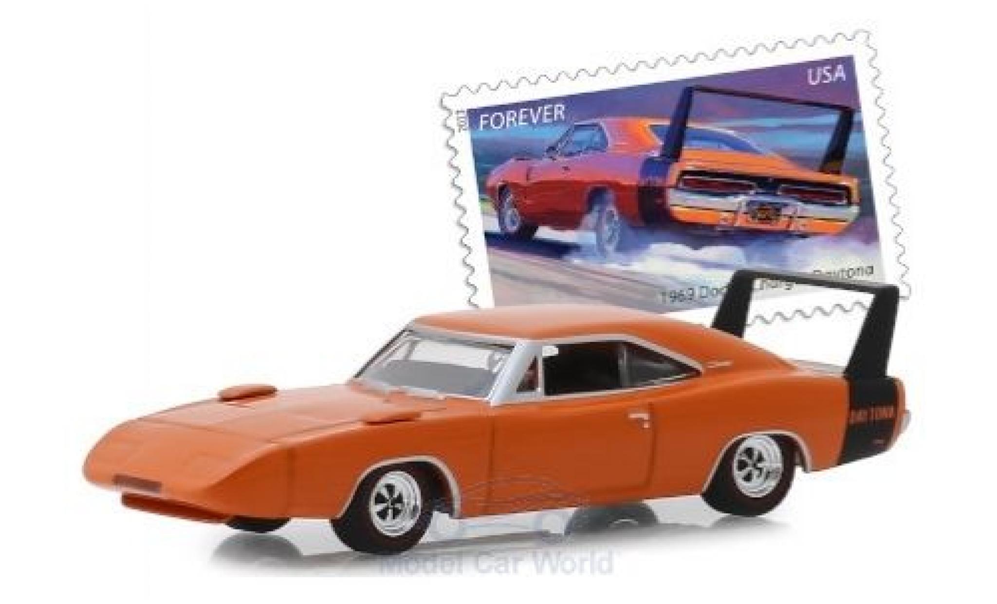 Dodge Charger 1/64 Greenlight Daytona oranje/zwart 1969 modelauto