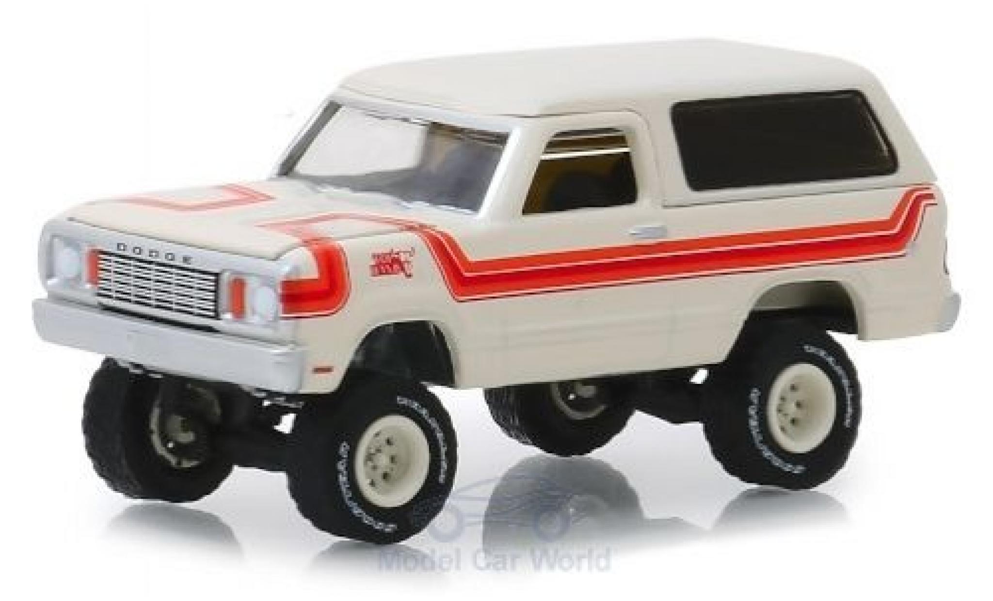 Dodge RAM 1/64 Greenlight Ramcharger wit/oranje 1978 modelauto
