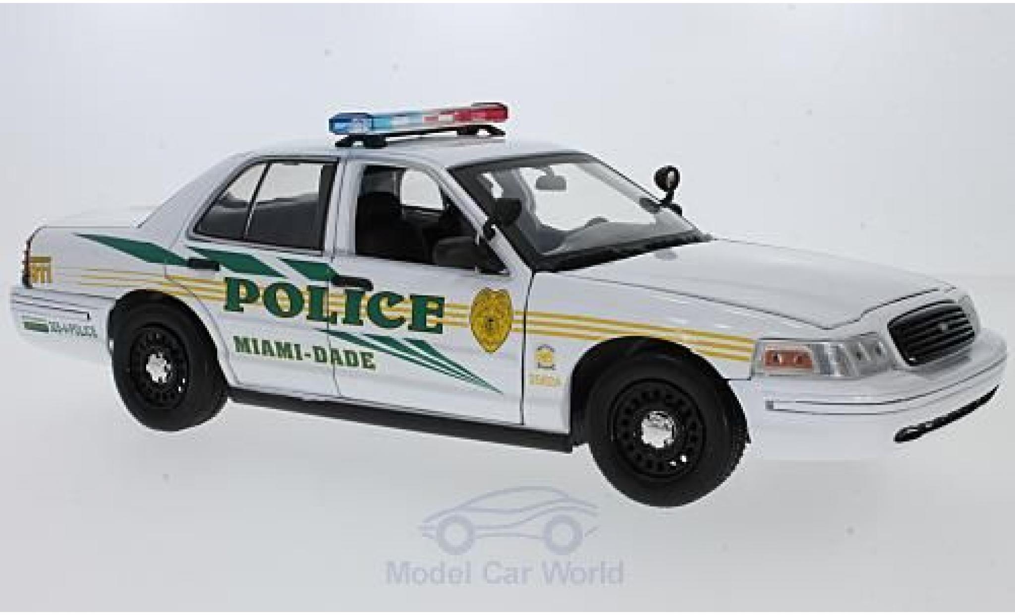 Ford Crown 1/18 Greenlight Victoria Politie Interceptor CSI: Miami (TV Serie) 2003 modelauto