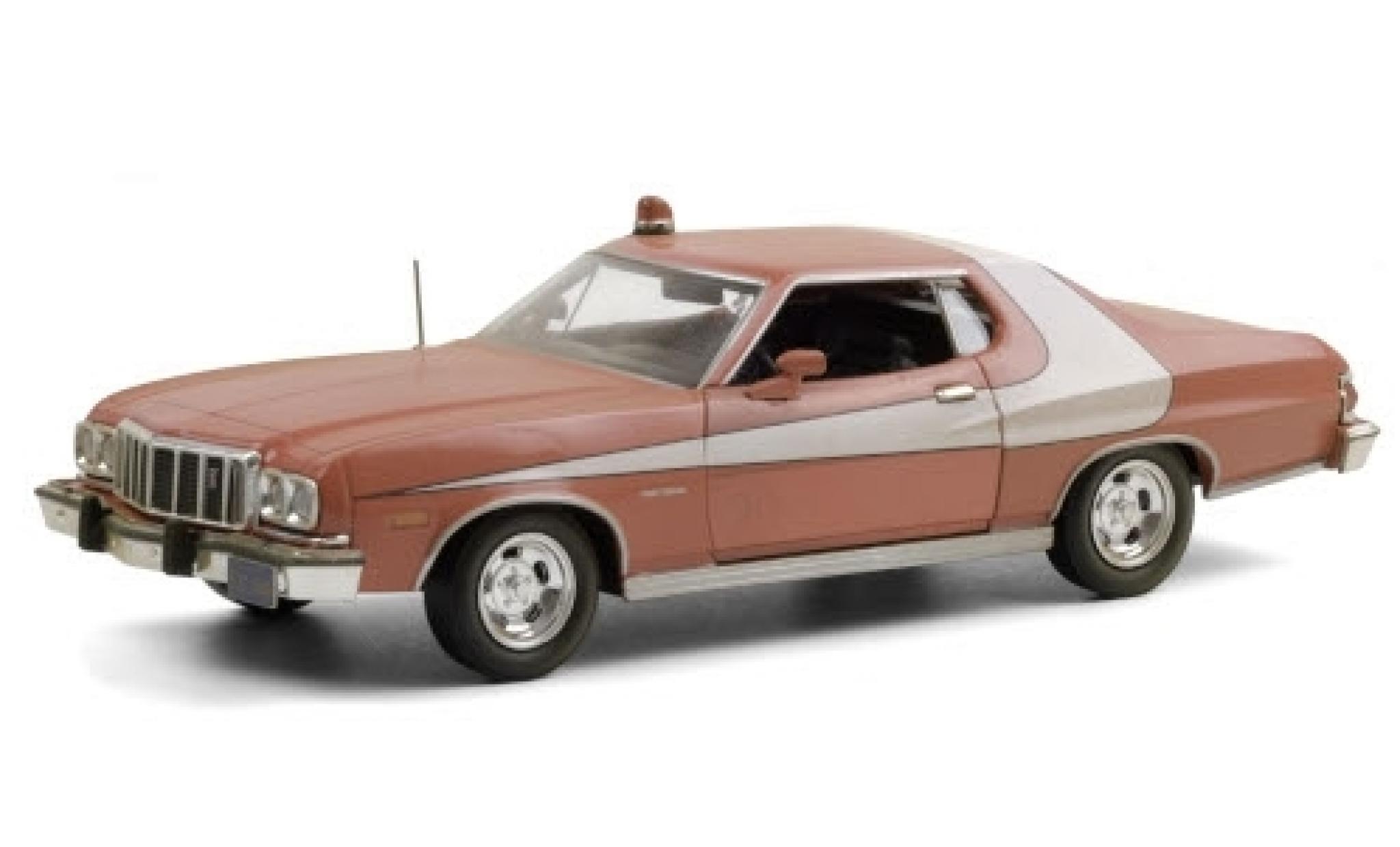 Ford Gran Torino 1/24 Greenlight rood/wit 1976 Starsky and Hutch (TV-s�rie 1975-79) avec Witterungsspuren modelauto