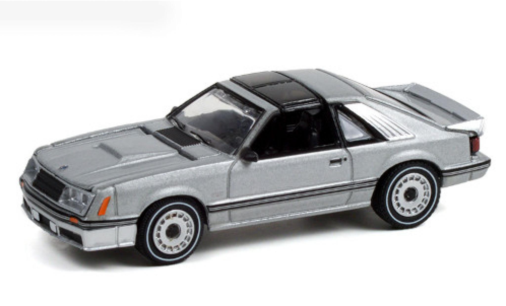 Ford Mustang 1/64 Greenlight GT grijs 1982 modelauto
