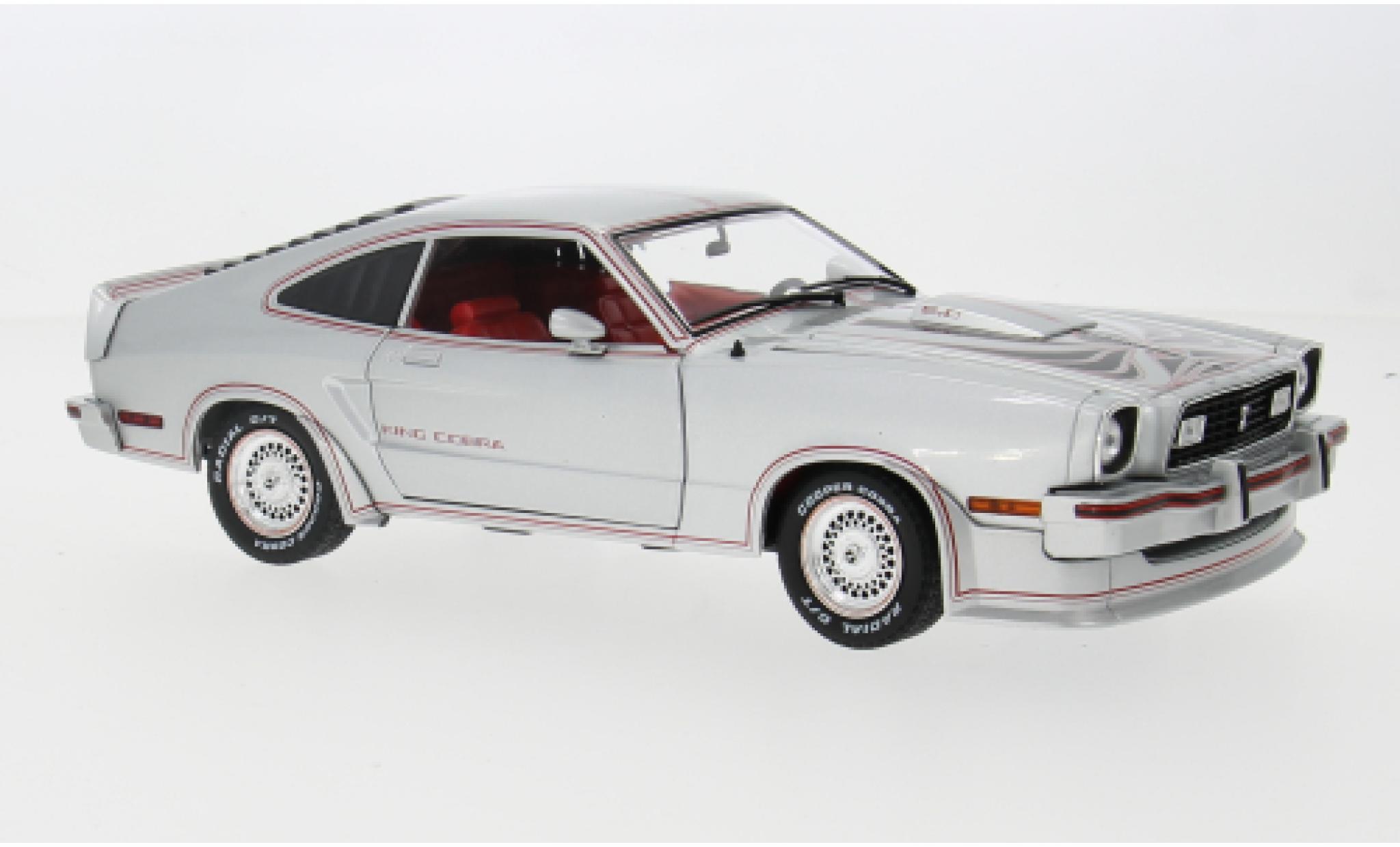 Ford Mustang 1/18 Greenlight II King Cobra grijs/rood 1978 1:18 modelauto