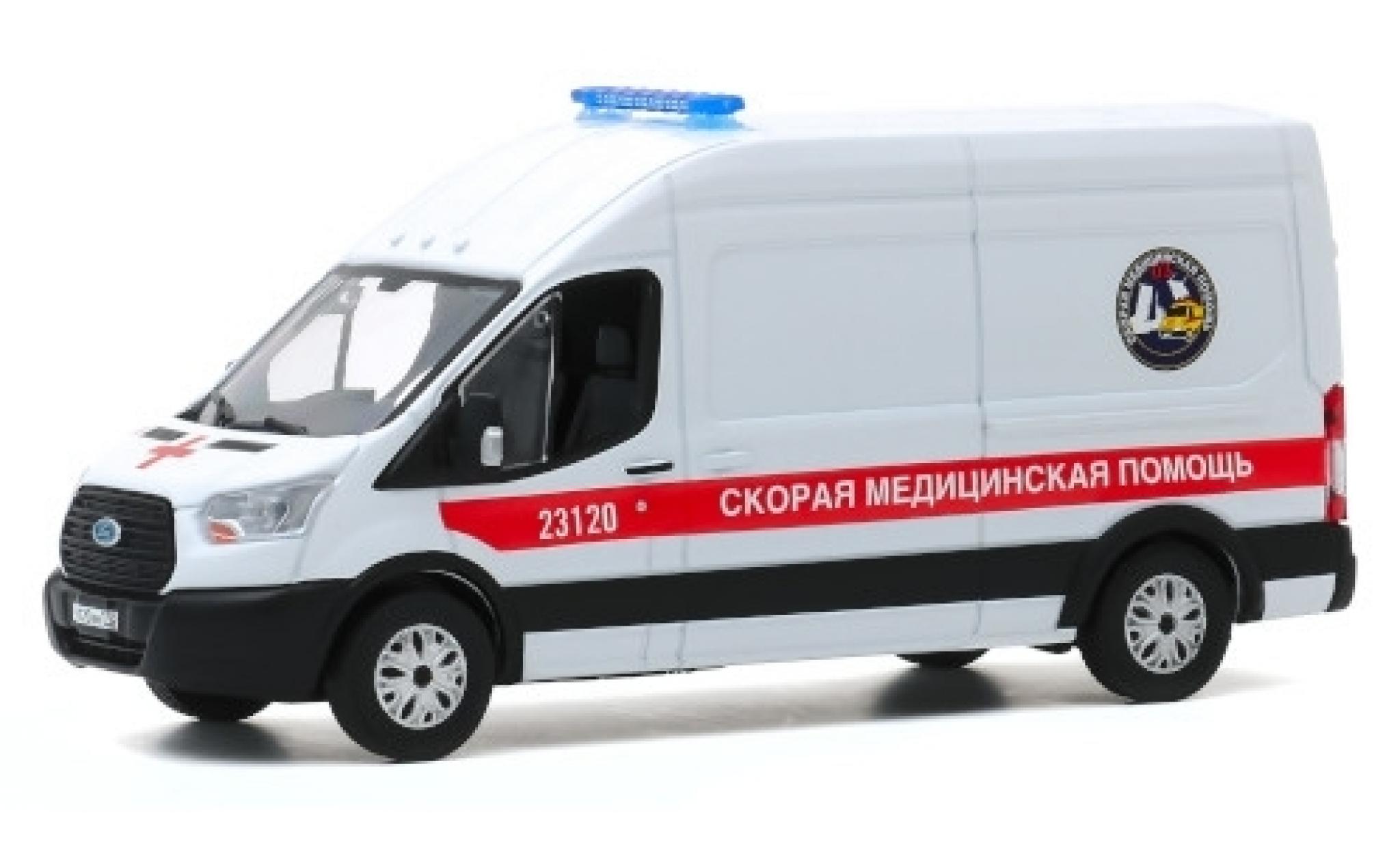 Ford Transit 1/43 Greenlight LWB HD Fast Medical Aid - St. Petersburg 2019 Ambulancewagen modelauto