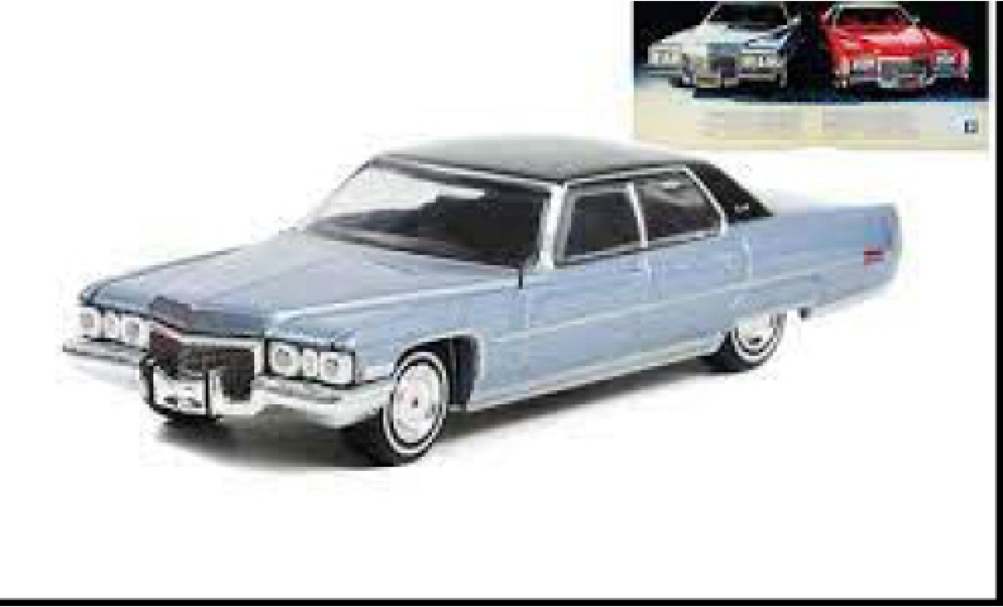 Cadillac Sedan 1/64 Greenlight DeVille metallic blauw clair/zwart 1972 modelauto
