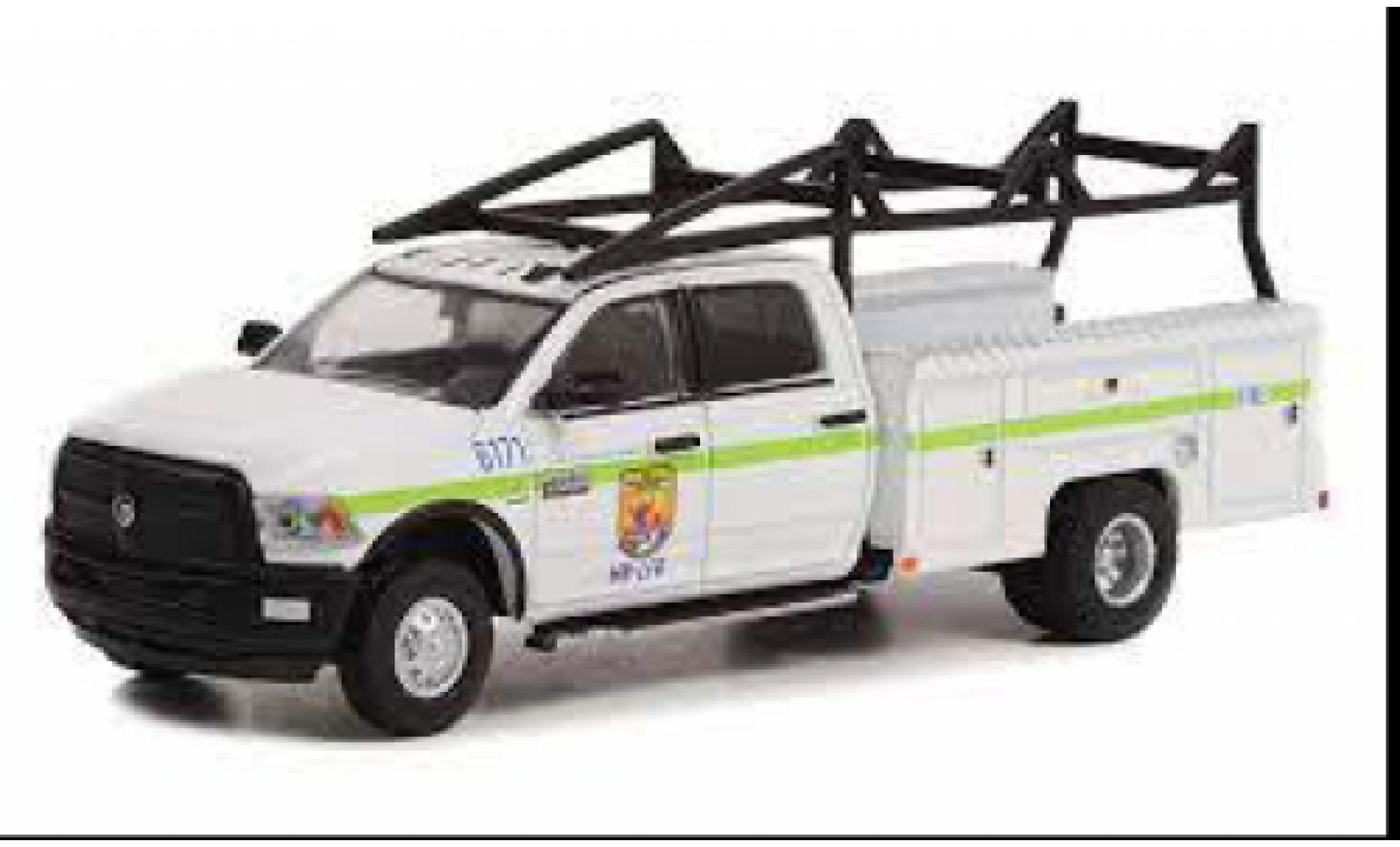 RAM 3 1/64 Greenlight Dodge 500 Dually Service Bed U.S. Fish & Wildlife Service 2018 modelauto