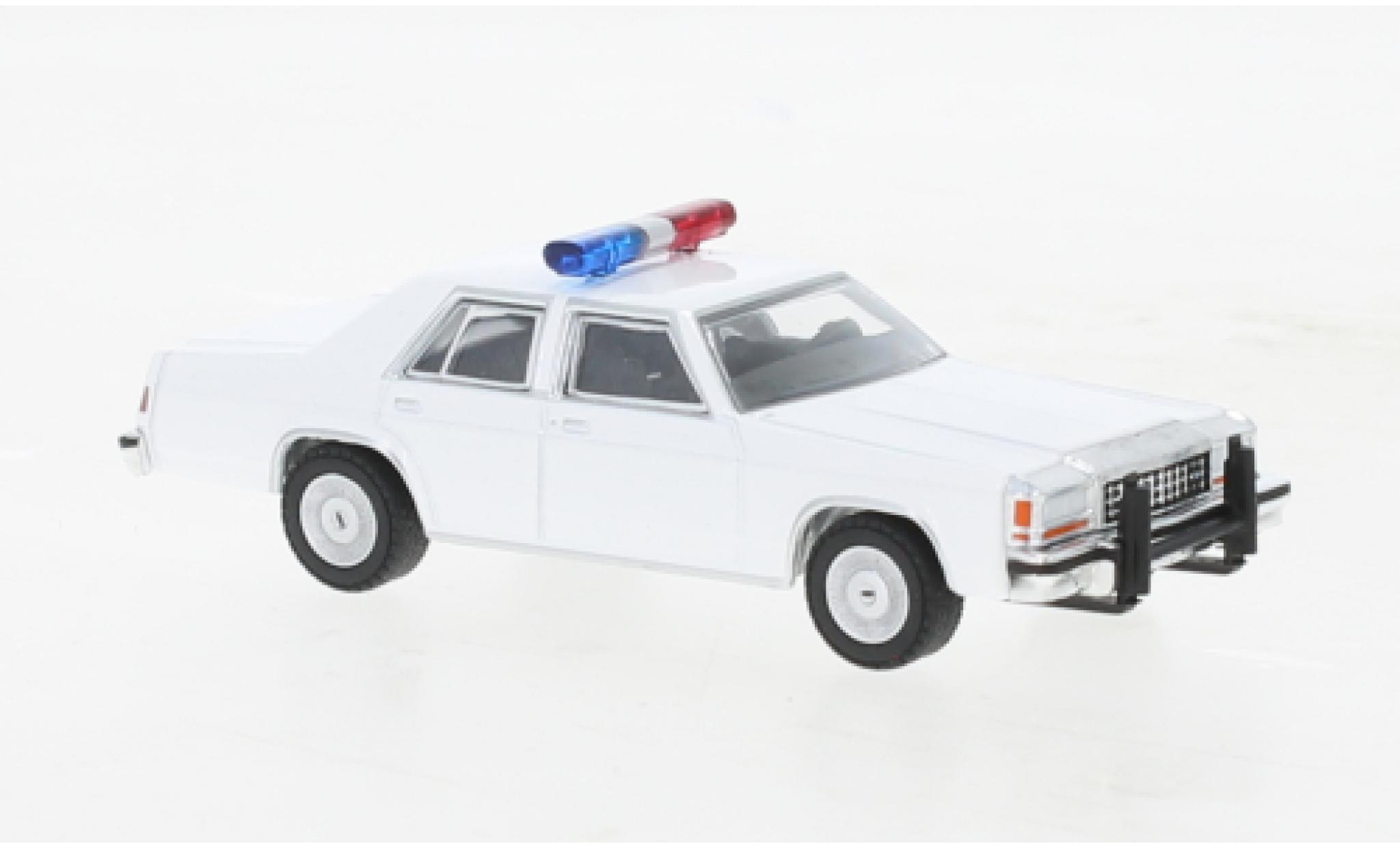 Ford LTD 1/64 Greenlight Crown Victoria wit Politie (USA) 1980 modelauto