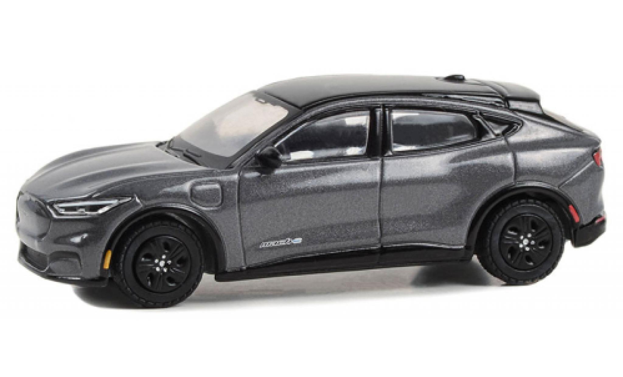 Ford Mustang 1/64 Greenlight Mach-E California route 1 metallic grijs 2023 modelauto