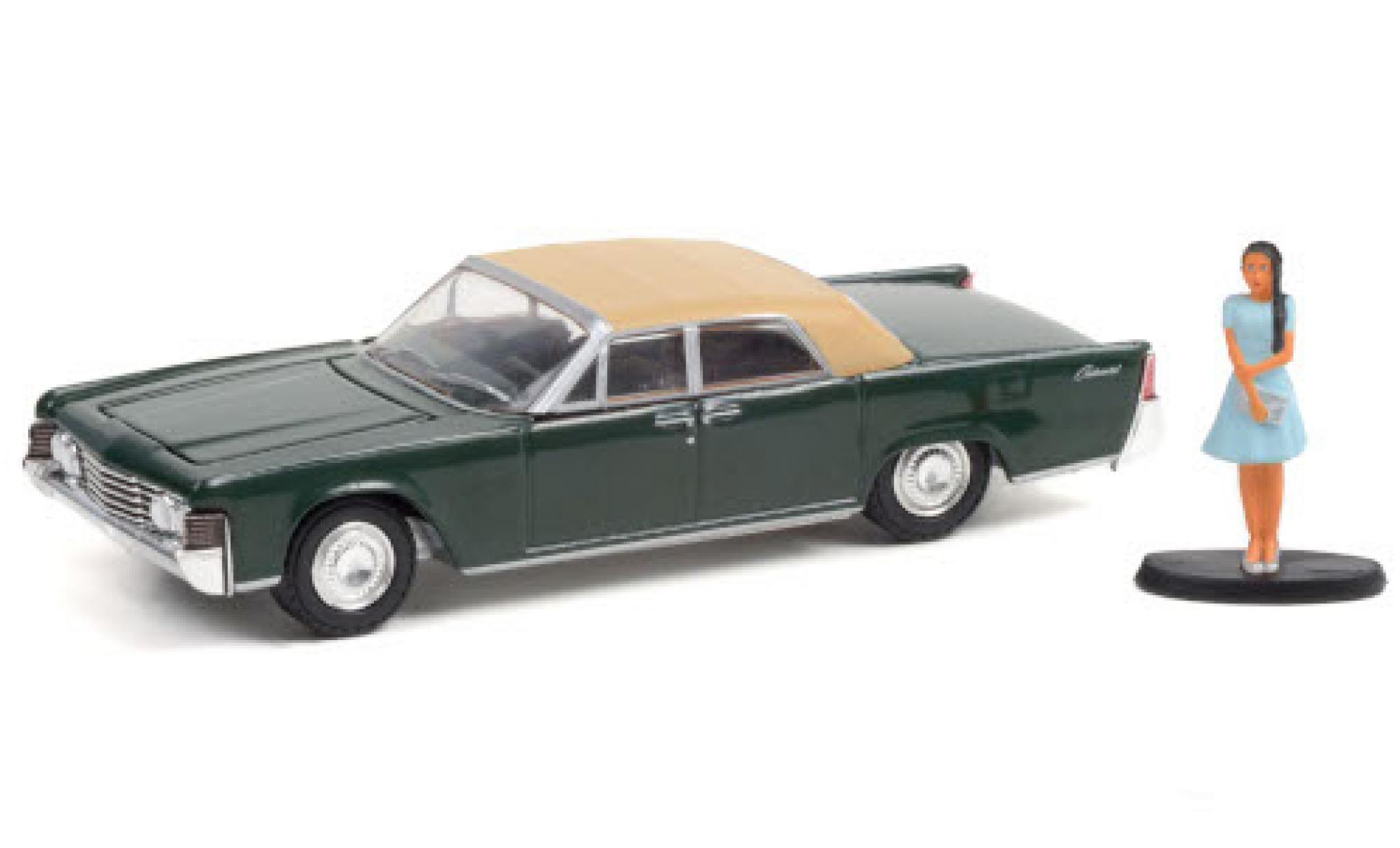 Lincoln Continental 1/64 Greenlight groen 1965 avec figurine modelauto