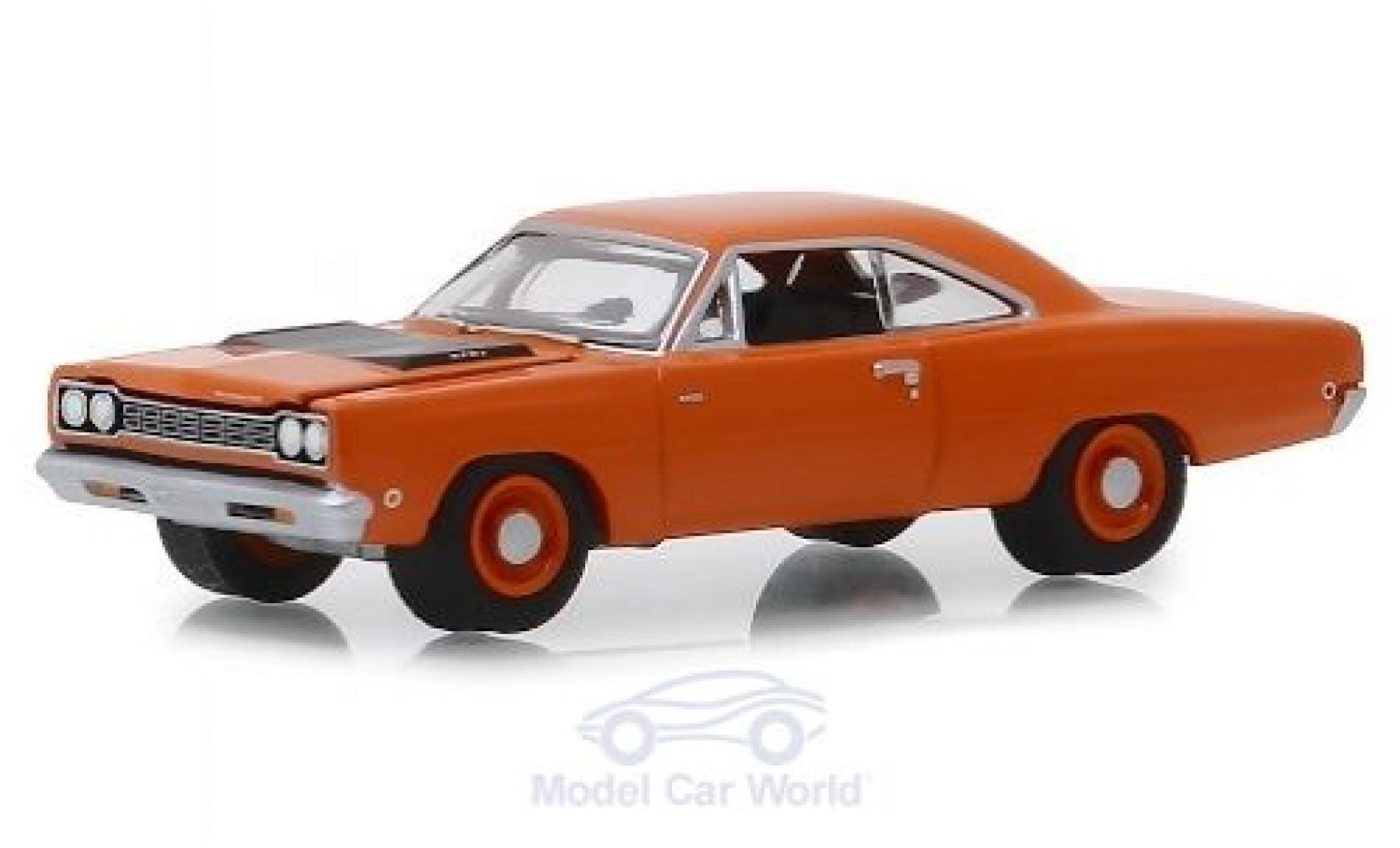 Plymouth Road Runner 1/64 Greenlight HEMI oranje/matt-zwart 1968 modelauto