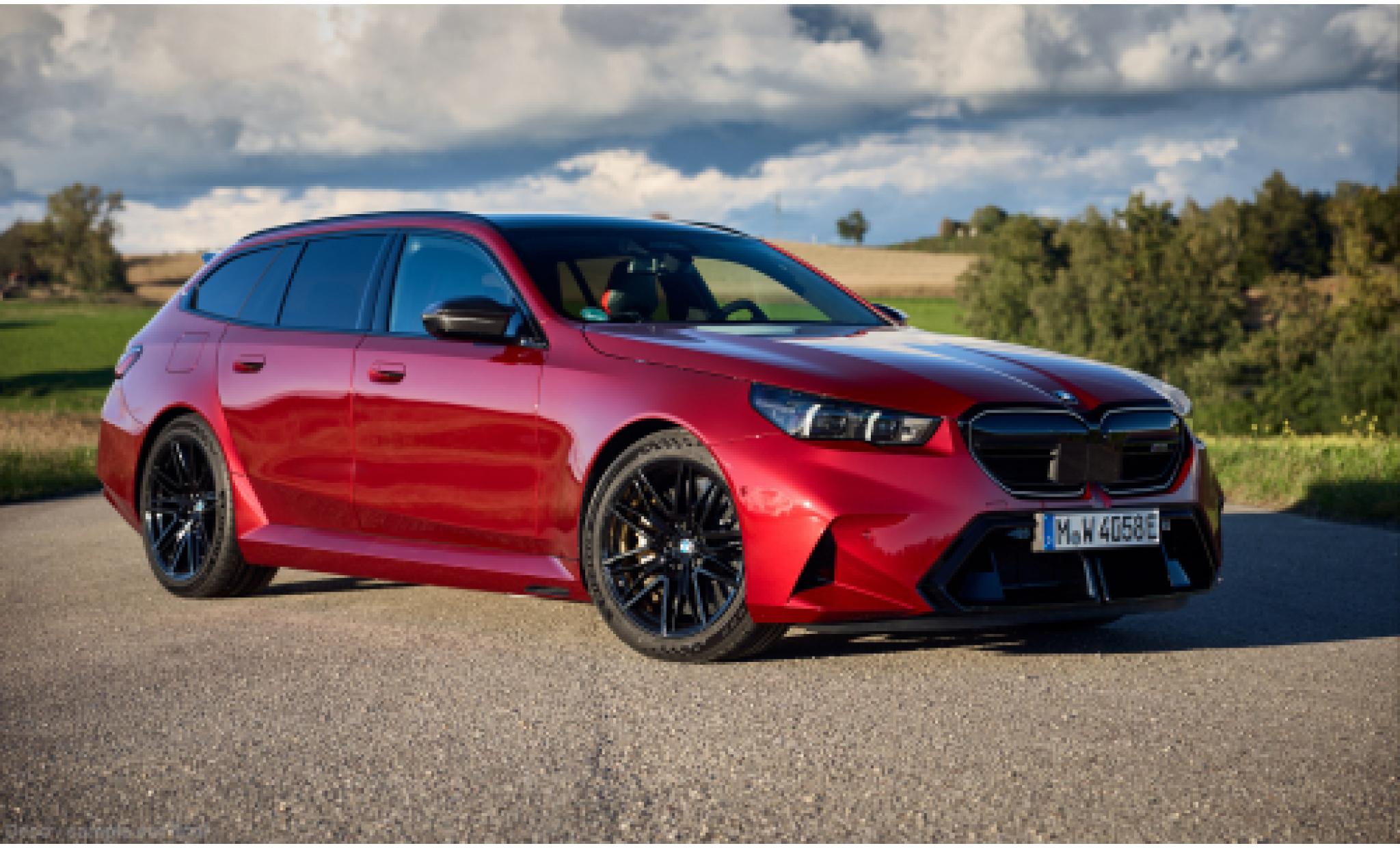 Bmw M5 1/18 GT Spirit Touring rood 2025 1:18 modelauto