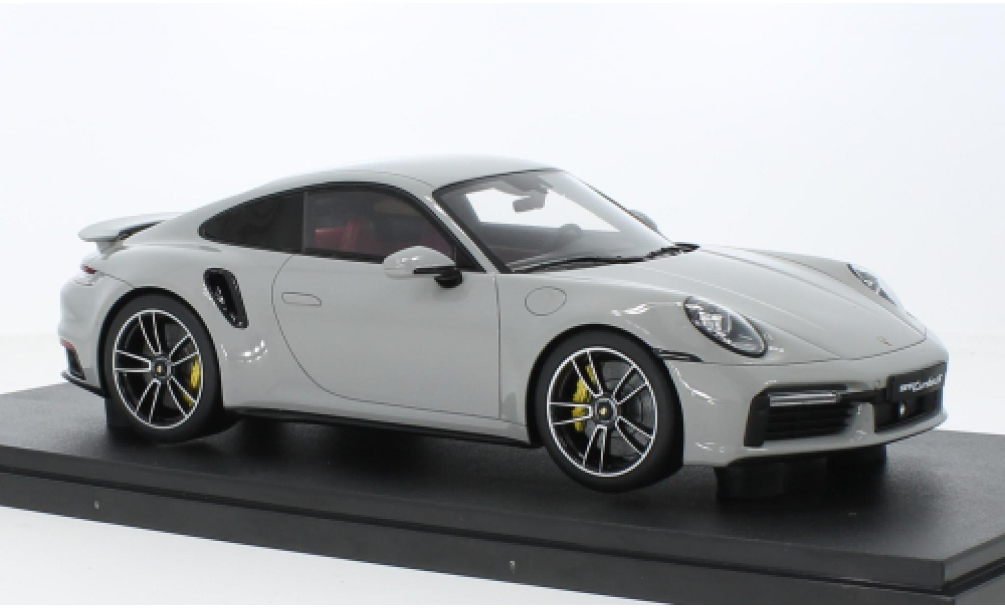 Porsche 992 Turbo s 1/18 GT Spirit 911  Turbo S grijs clair 2020 modelauto
