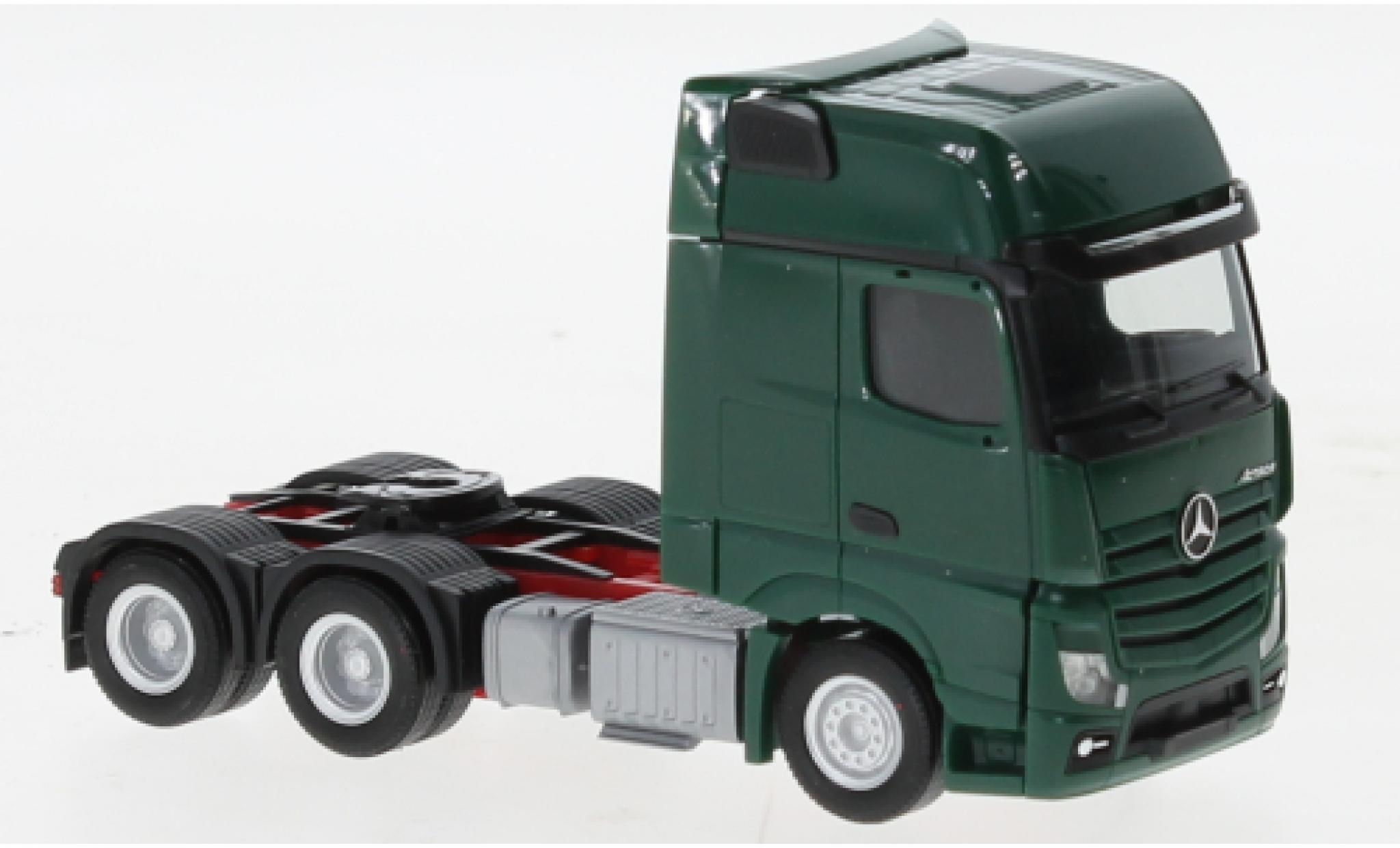Mercedes Actros 1/87 Herpa Gigaspace 6x4 groen fonc&eacute; modelauto