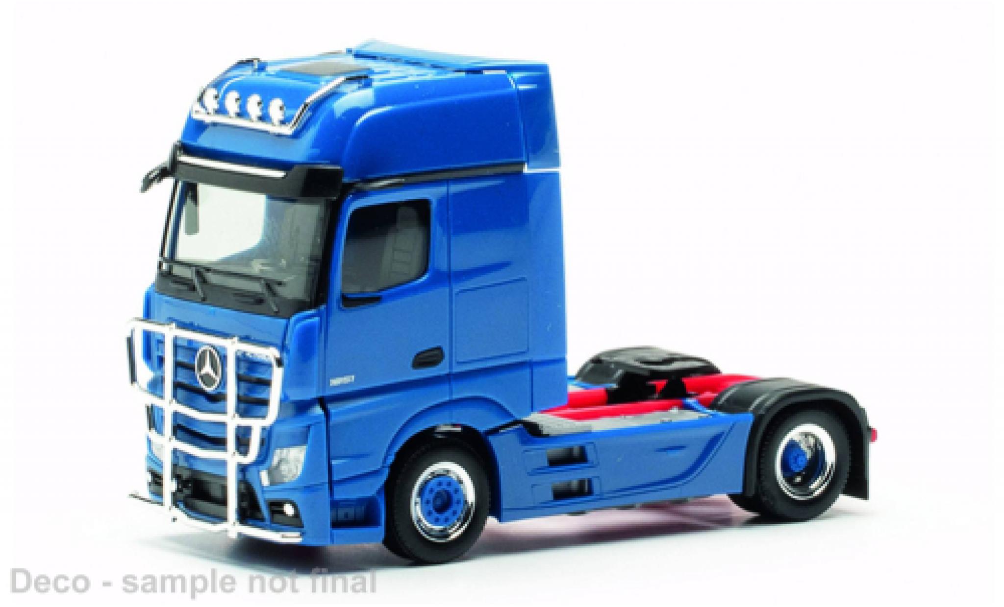 Mercedes Actros 1/87 Herpa Gigaspace blauw modelauto