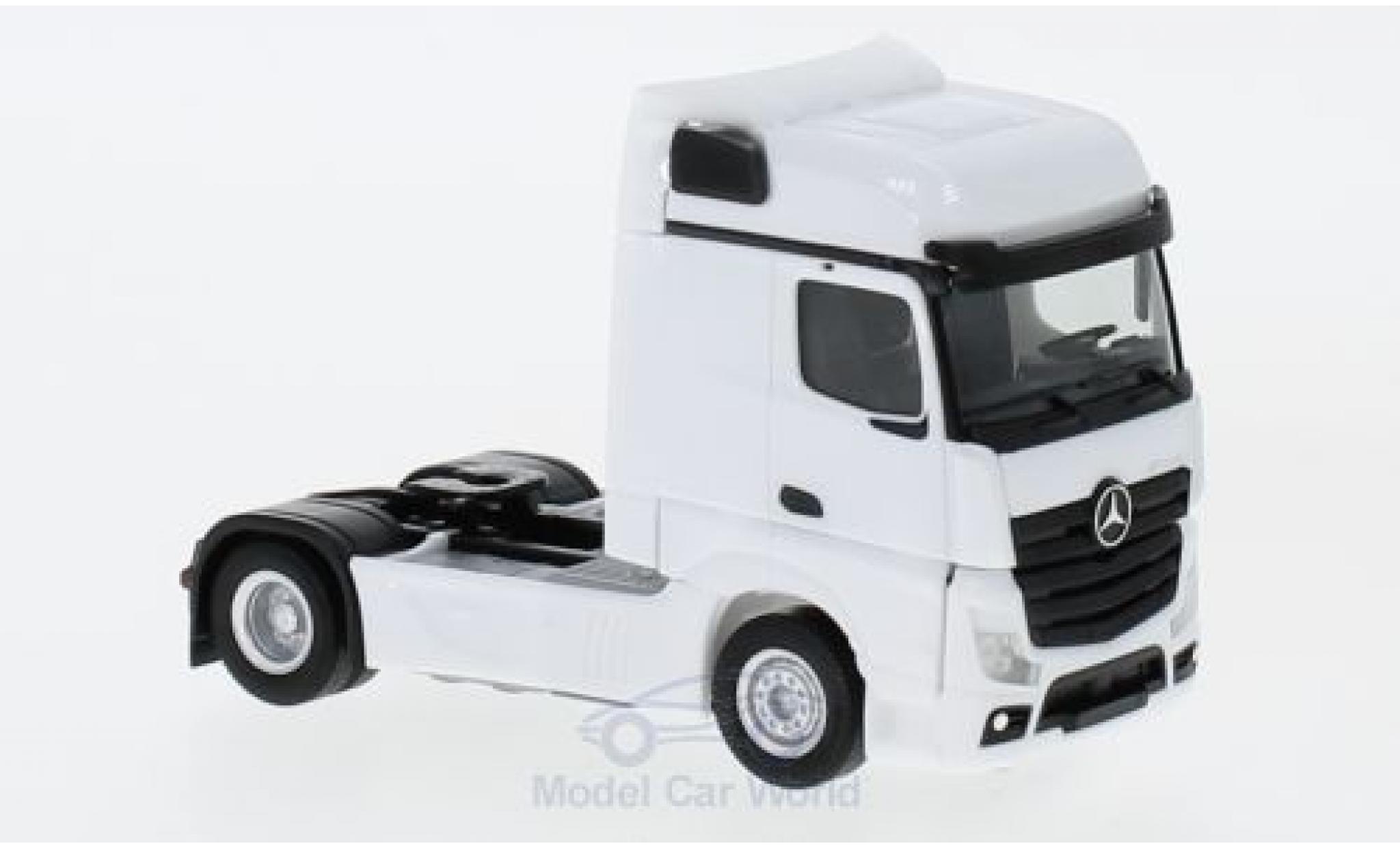 Mercedes Actros 1/87 Herpa Bigspace wit 2018 Zugmaschine modelauto