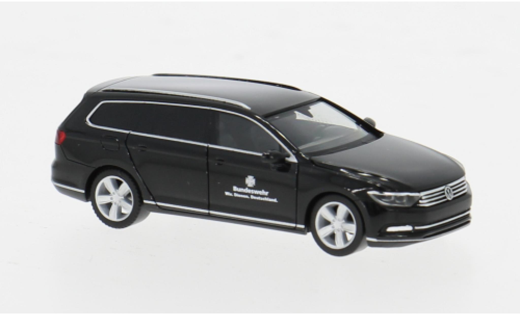 Volkswagen Passat 1/87 Herpa Military Variant Bundeswehr 1:87 modelauto