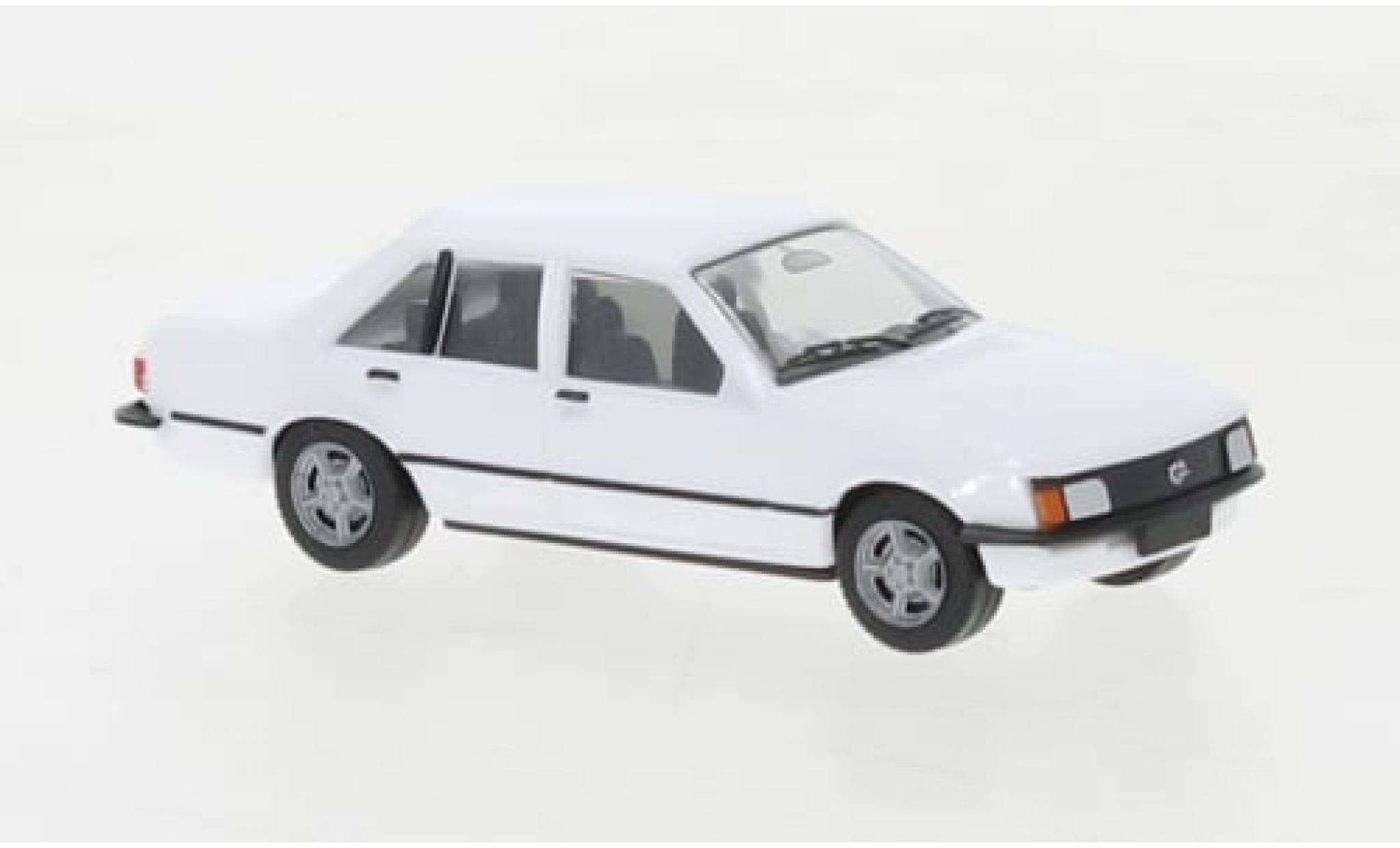 Opel Rekord 1/87 Herpa E wit 1:87 modelauto