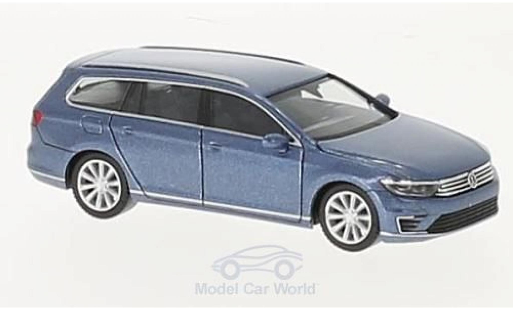 Volkswagen Passat 1/87 Herpa Variant GTE metallic blauw modelauto