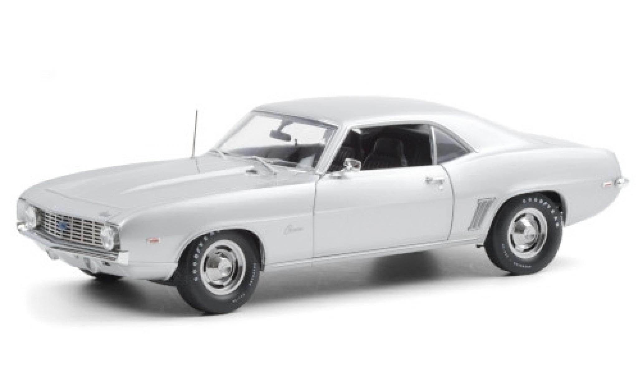 Chevrolet Camaro 1/18 Highway 61 ZL1 grijs 1969 modelauto