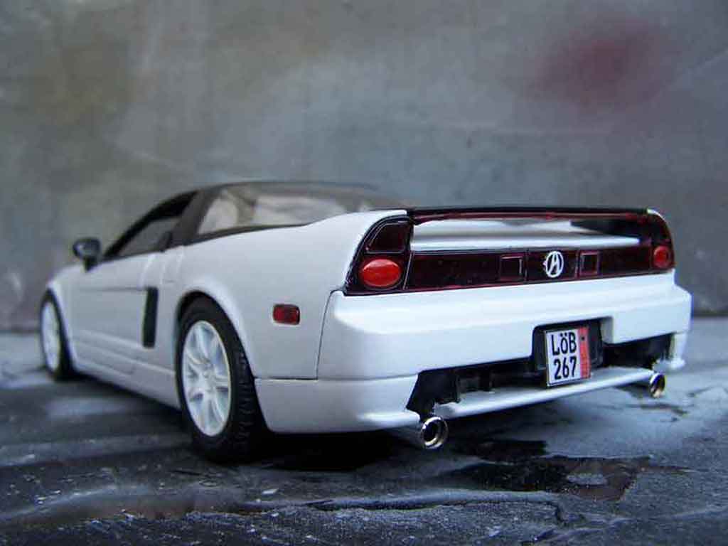 Honda NSX Base type r wit 1/18 Motormax