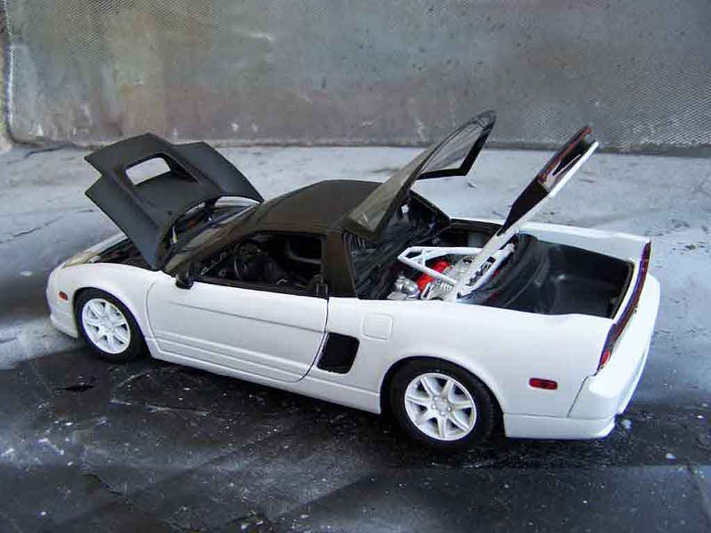 Honda NSX Base type r wit 1/18 Motormax