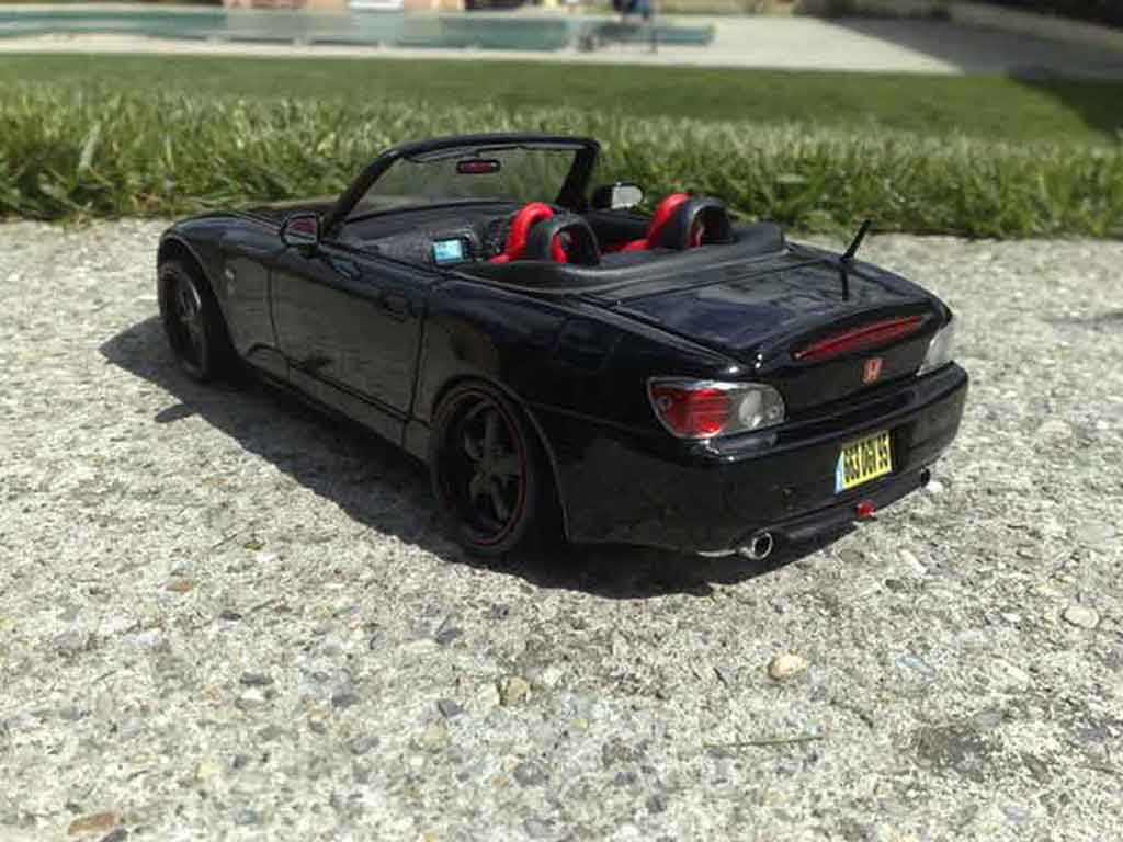 Honda S2000 1/18 Maisto zwart jantes 18 pouces modelauto