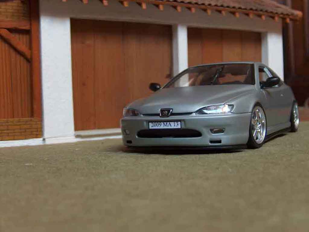 Peugeot 406 Coupe grijs metallized 1/18 Gate